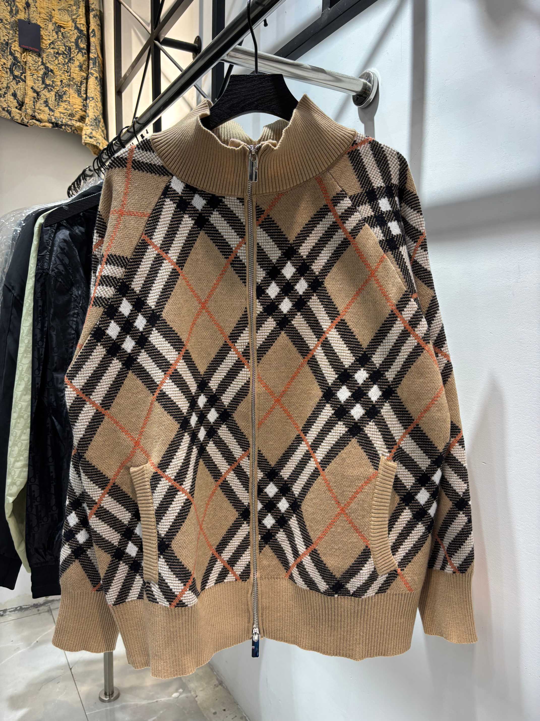 Burberry Unisex Jacket Size S-XL