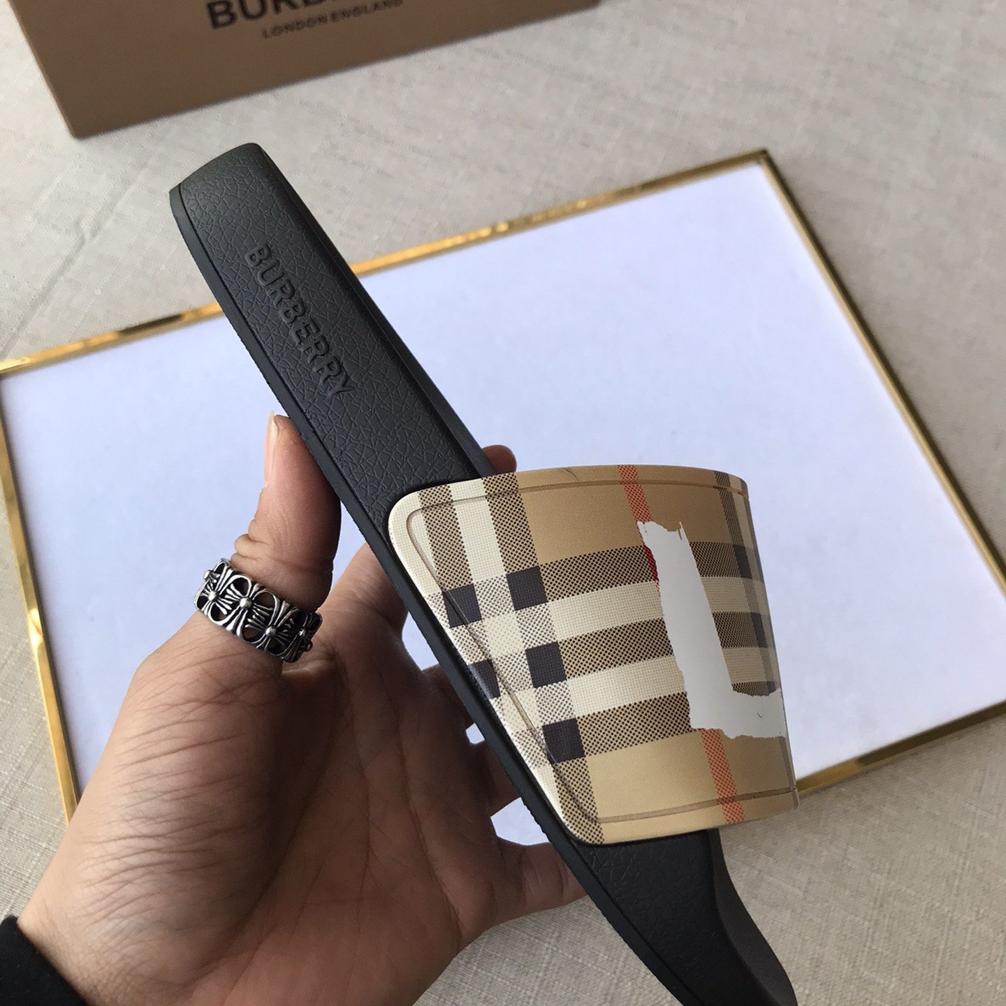 Burberry Mens Women Sandals Gr. 36-46