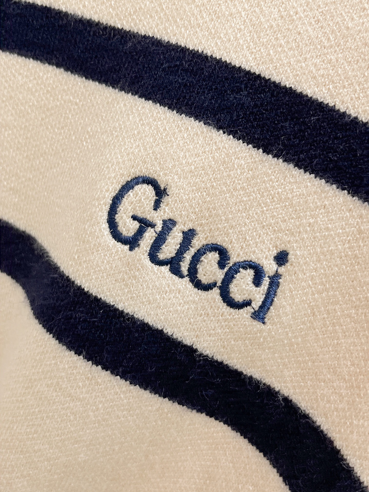 Gucci Unisex Sweatshirt Size M-XXXL