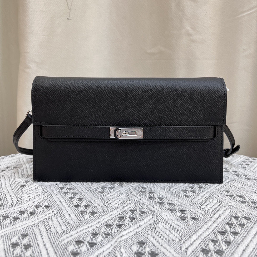 Hermes Elan Shoulder Bags Size 24cm