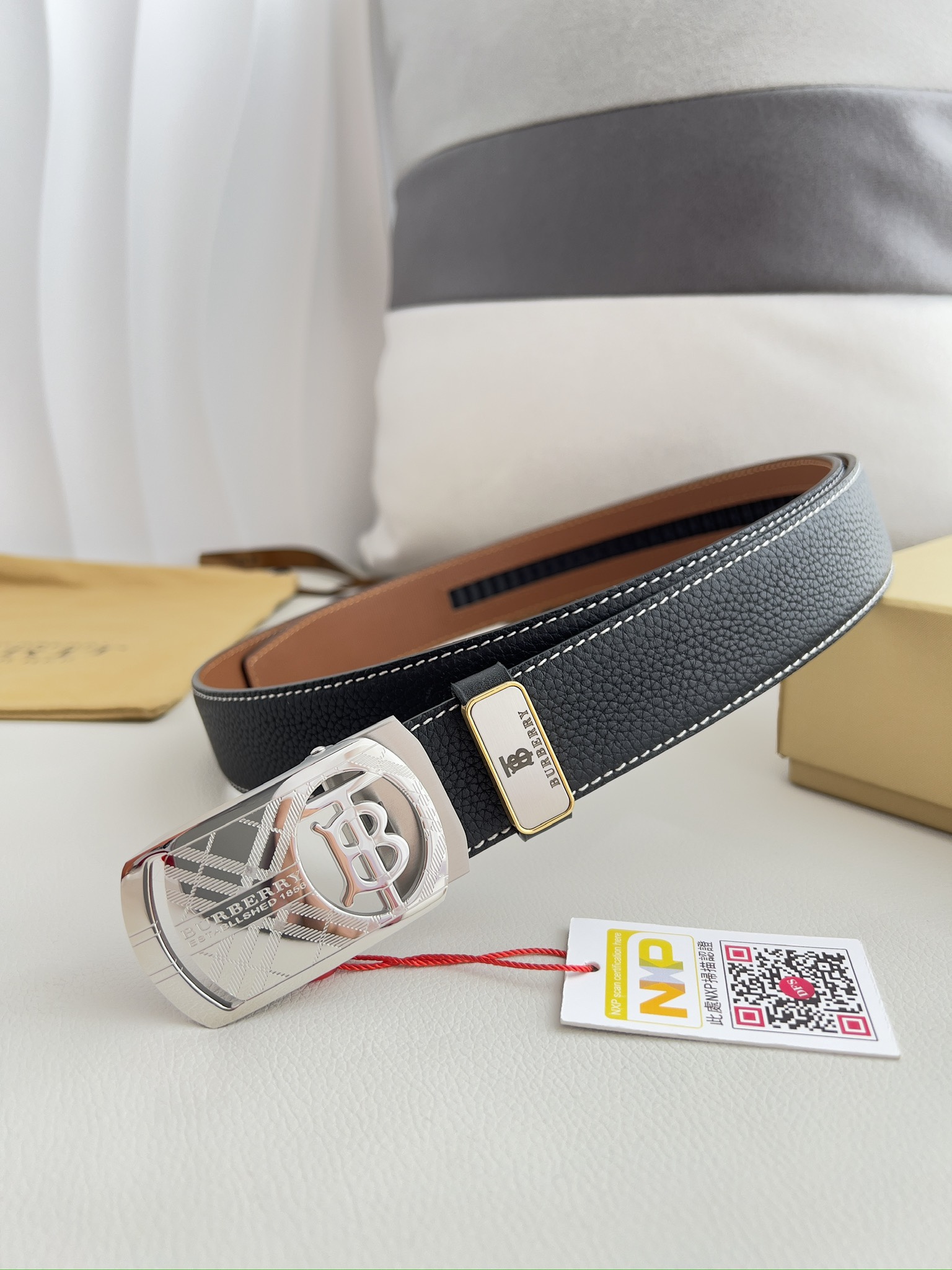 Burberry Men Belt Width 3.5cm