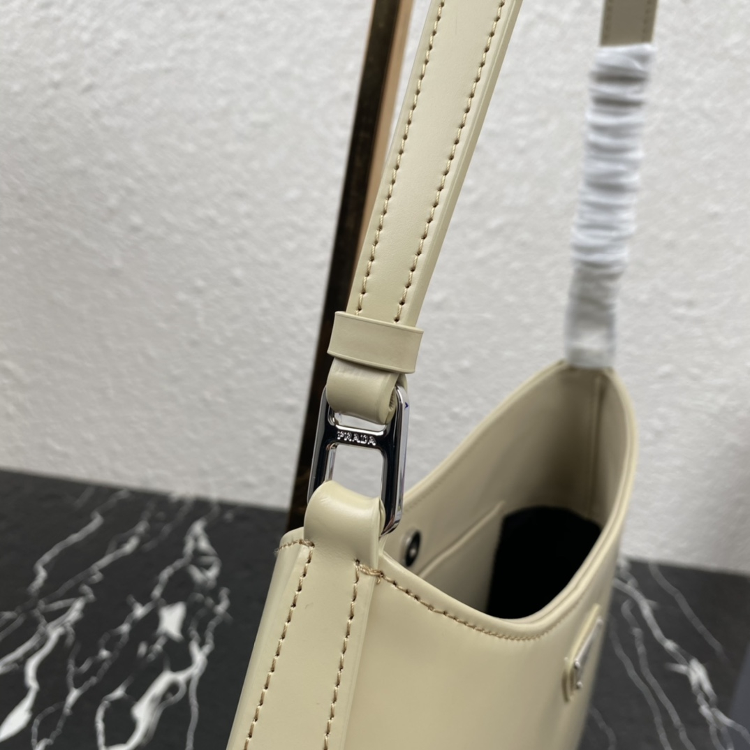 Prada 1BC499 Cleo Brushed Leather Shoulder Bags Size 27*22*6cm