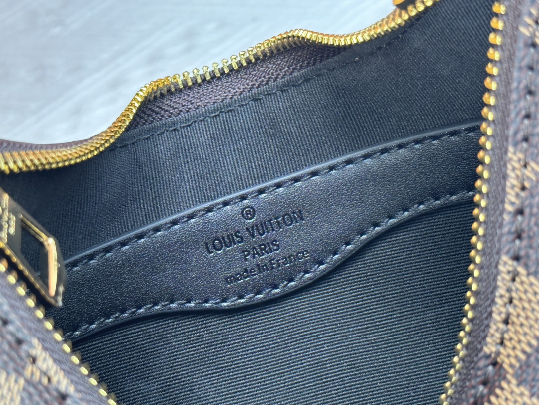 Louis Vuitton Odeon Monogram Women Bags Size 27*16*10cm