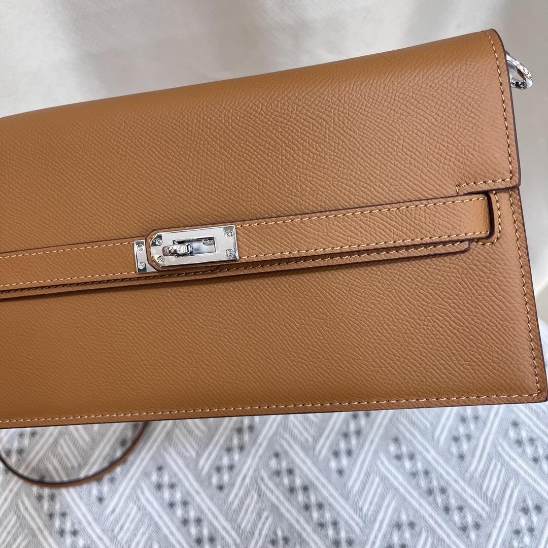 Hermes Elan Shoulder Bags Size 24cm