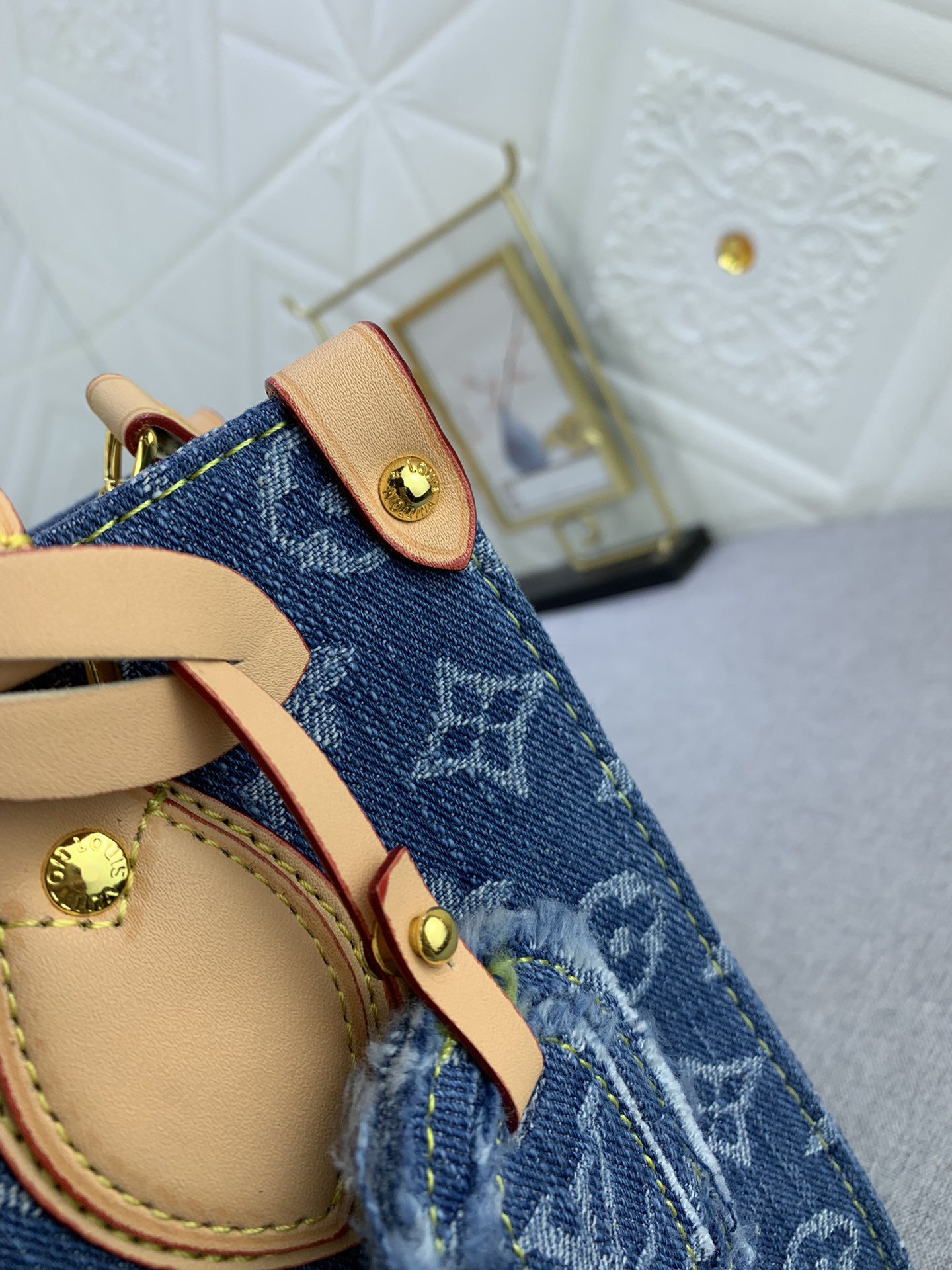 Louis Vuitton M46373 OnTheGo Monogram Reverse Giant Denim Cowboy Shoulder Bags Size 25*19*11.5cm