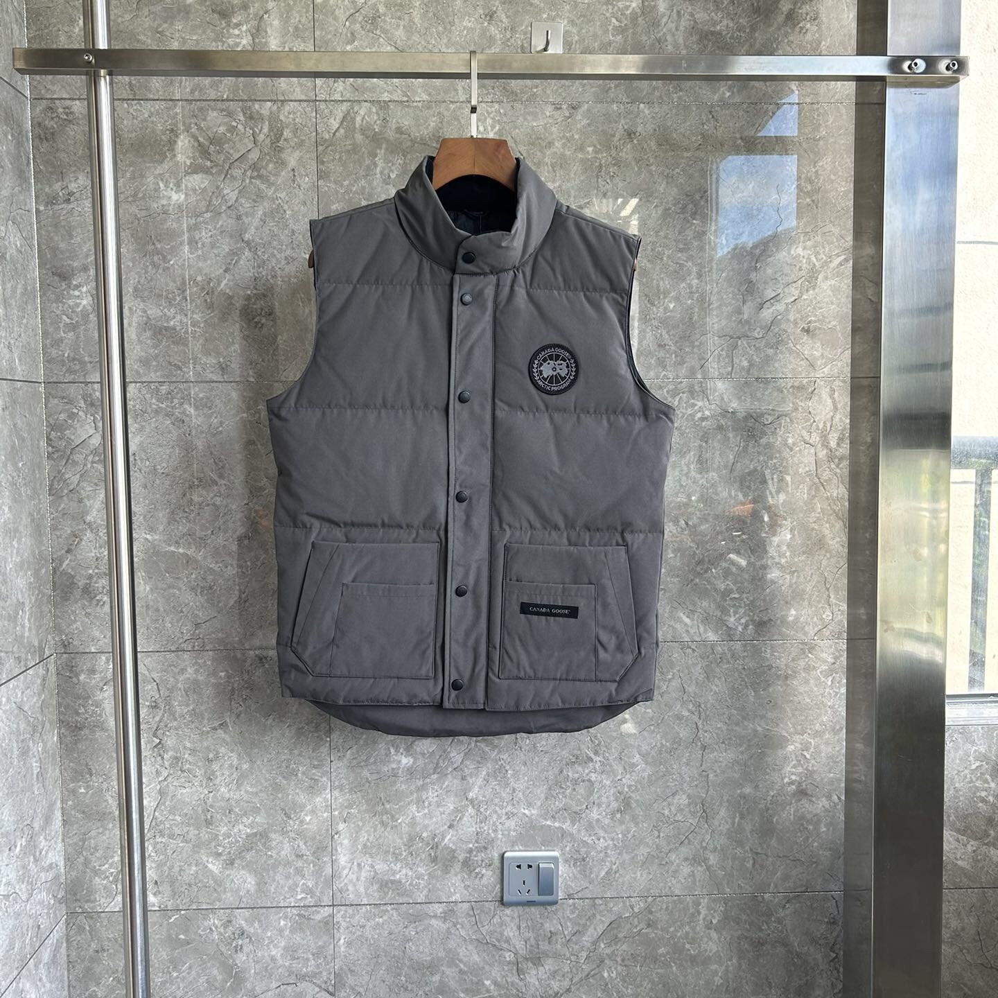 Canada Goose E20 Freestyle Vest-WD Men Winter Vest Size S-XXL