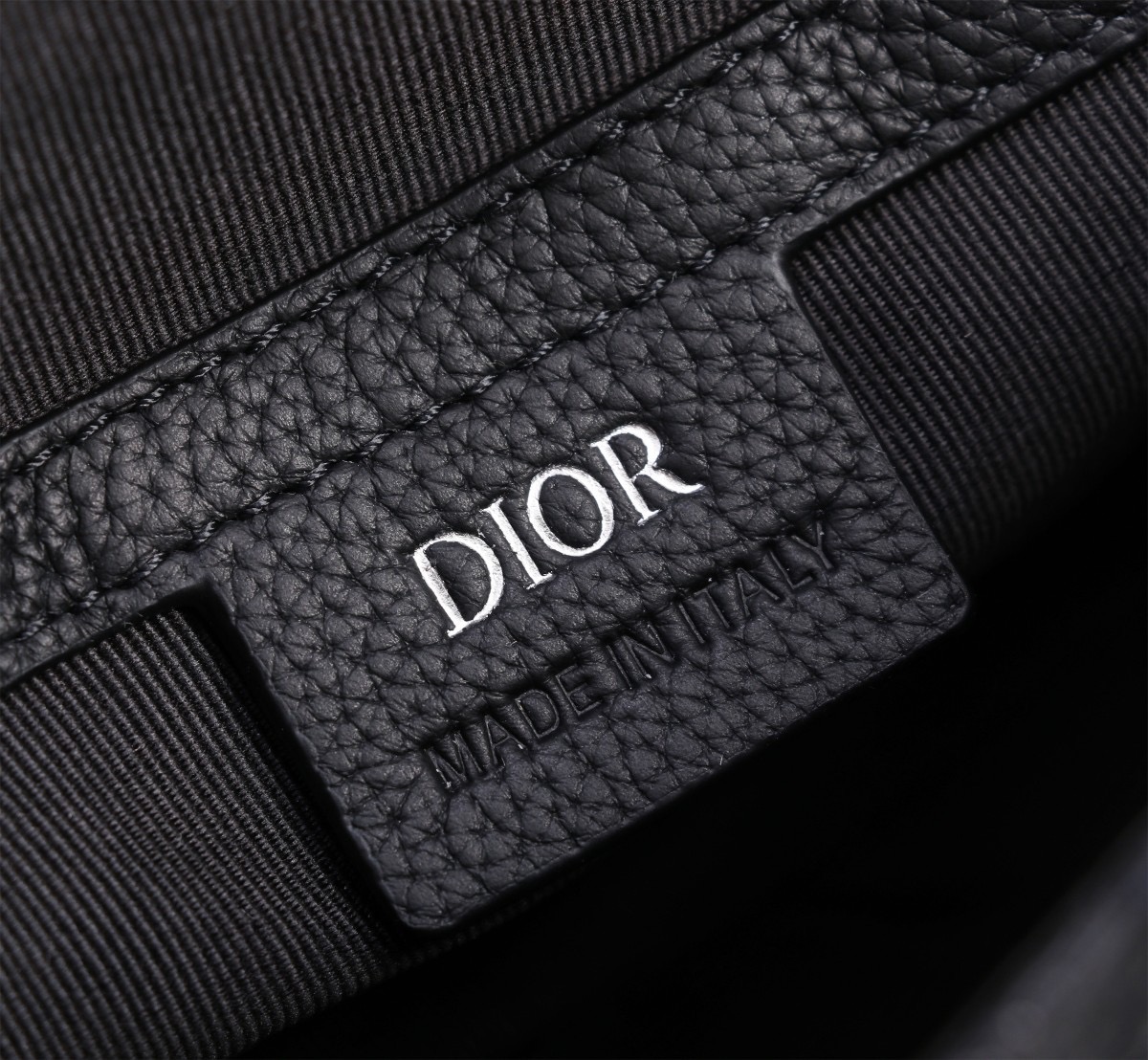 Dior Oblique Men Shoulder Bags Size 19.5*13*4.3cm
