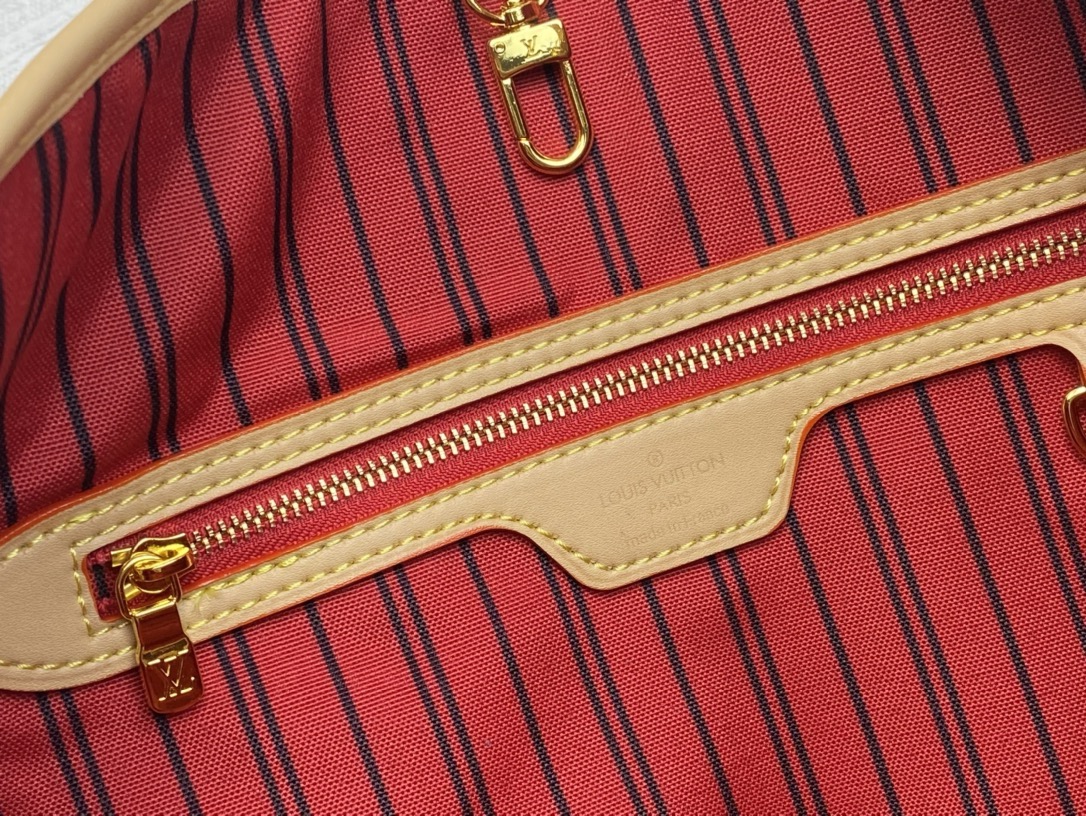 Louis Vuitton Shopping Bags 41*33*15cm