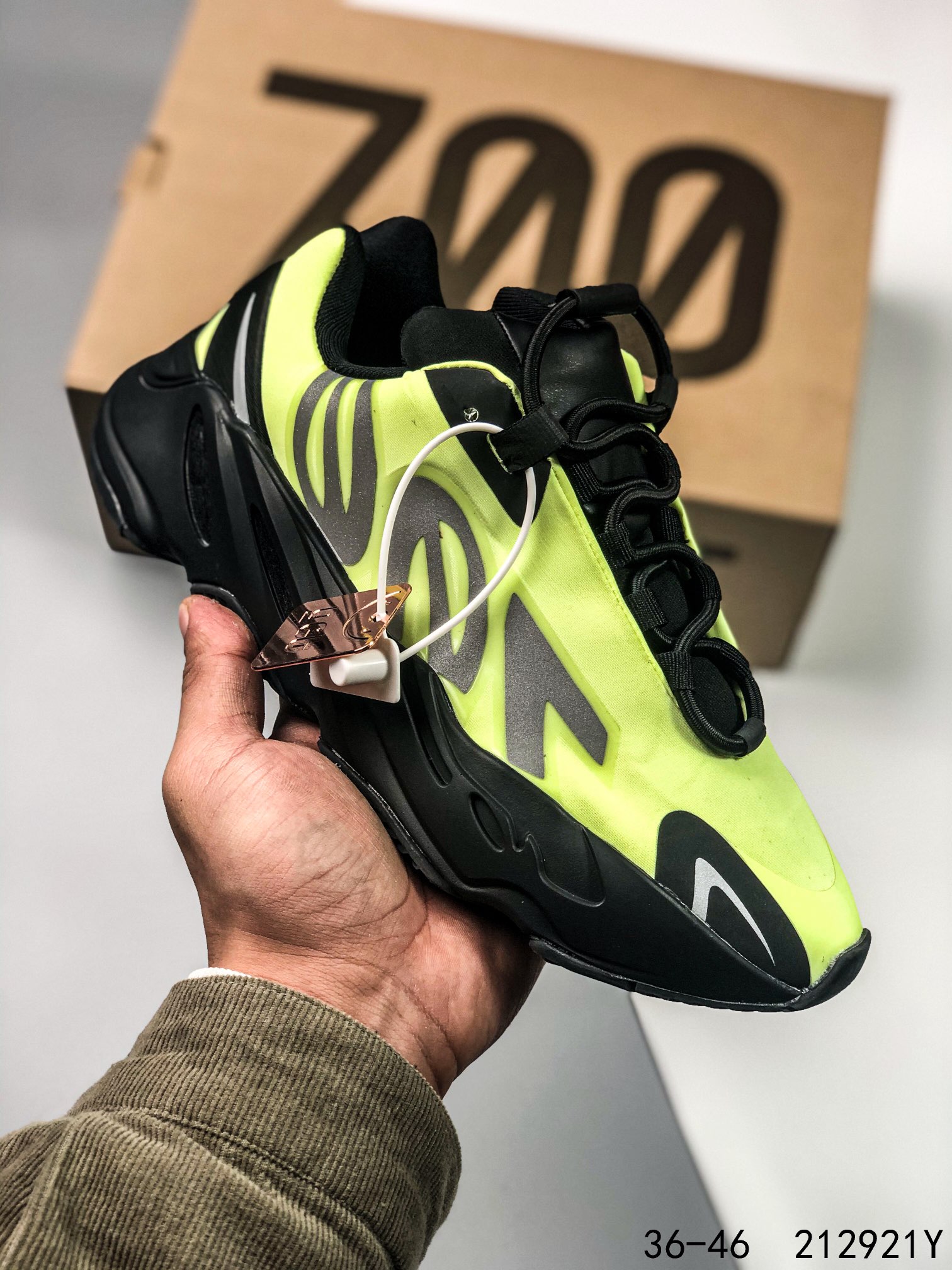 Yeezy 700 V2 Mens/Women's Sneakers Shoes 36 - 46