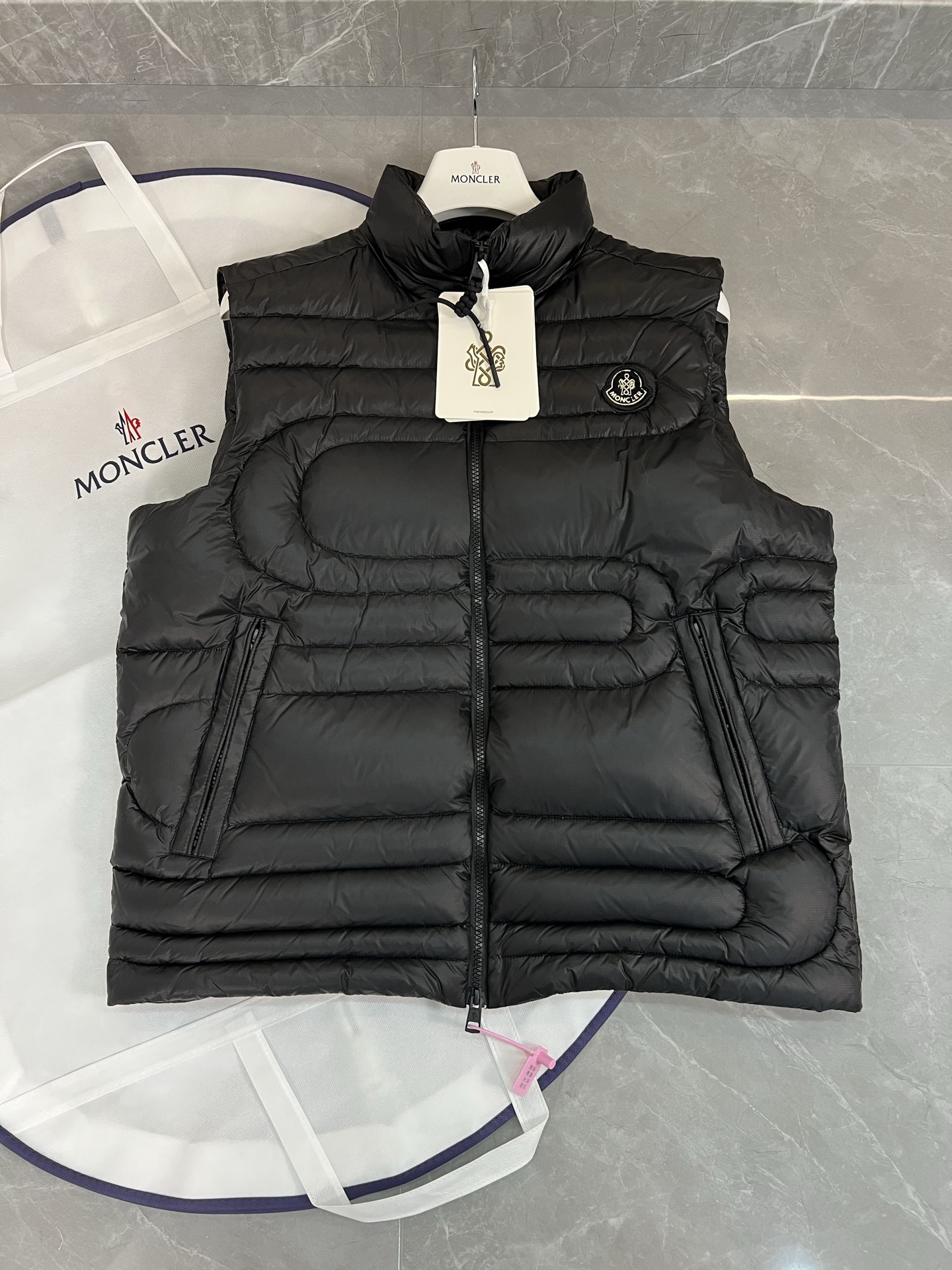 Moncler Emeishan Men Winter Vest Size 1-5