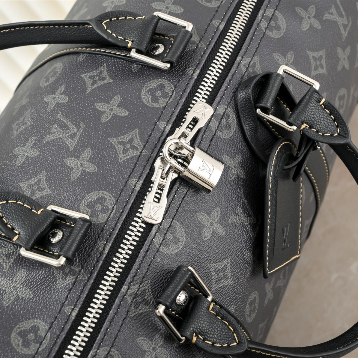 Louis Vuitton Keepall Travel Bags Size 50*29*23cm