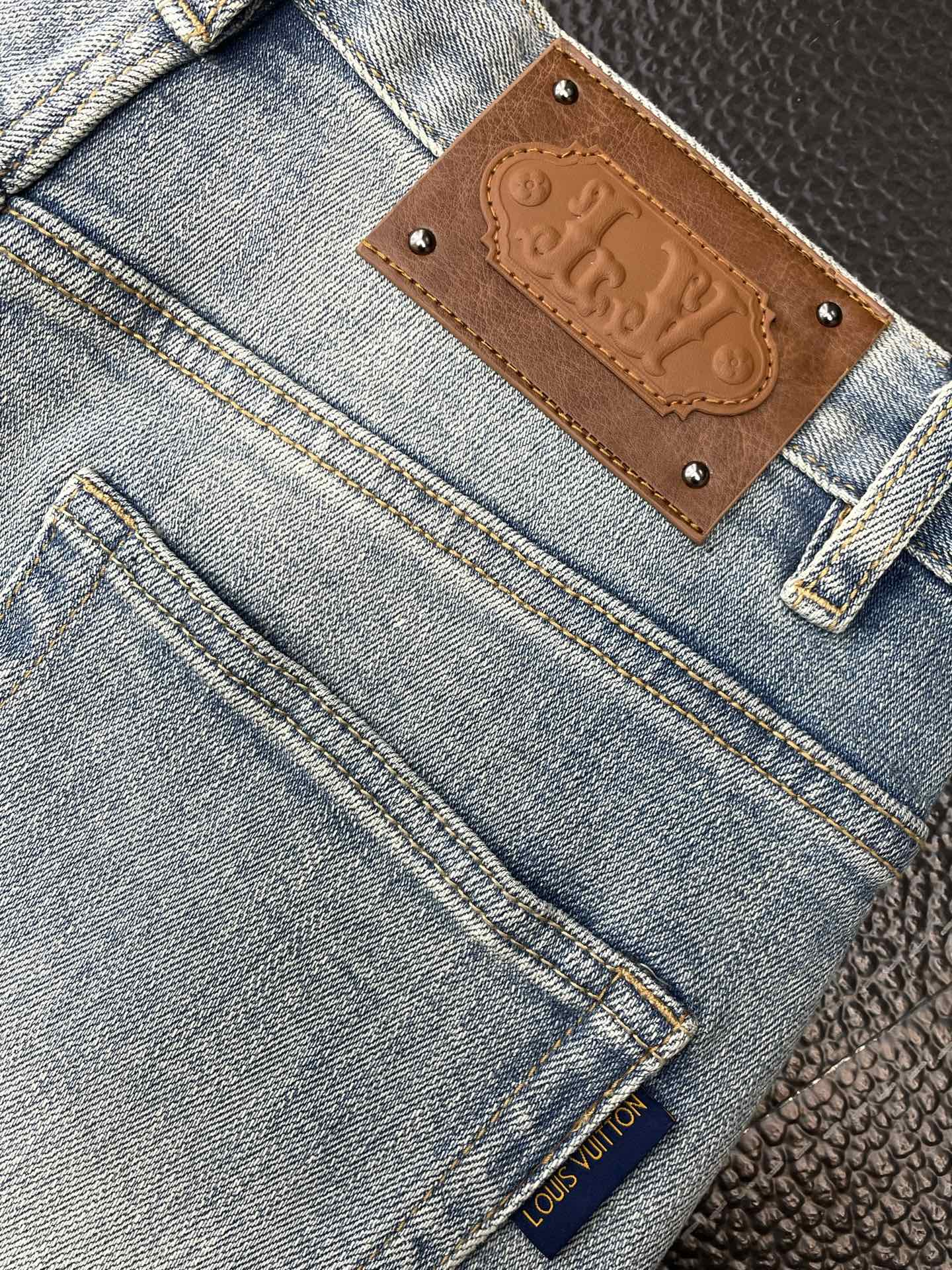 Louis Vuitton Jeans Men Size 28-38