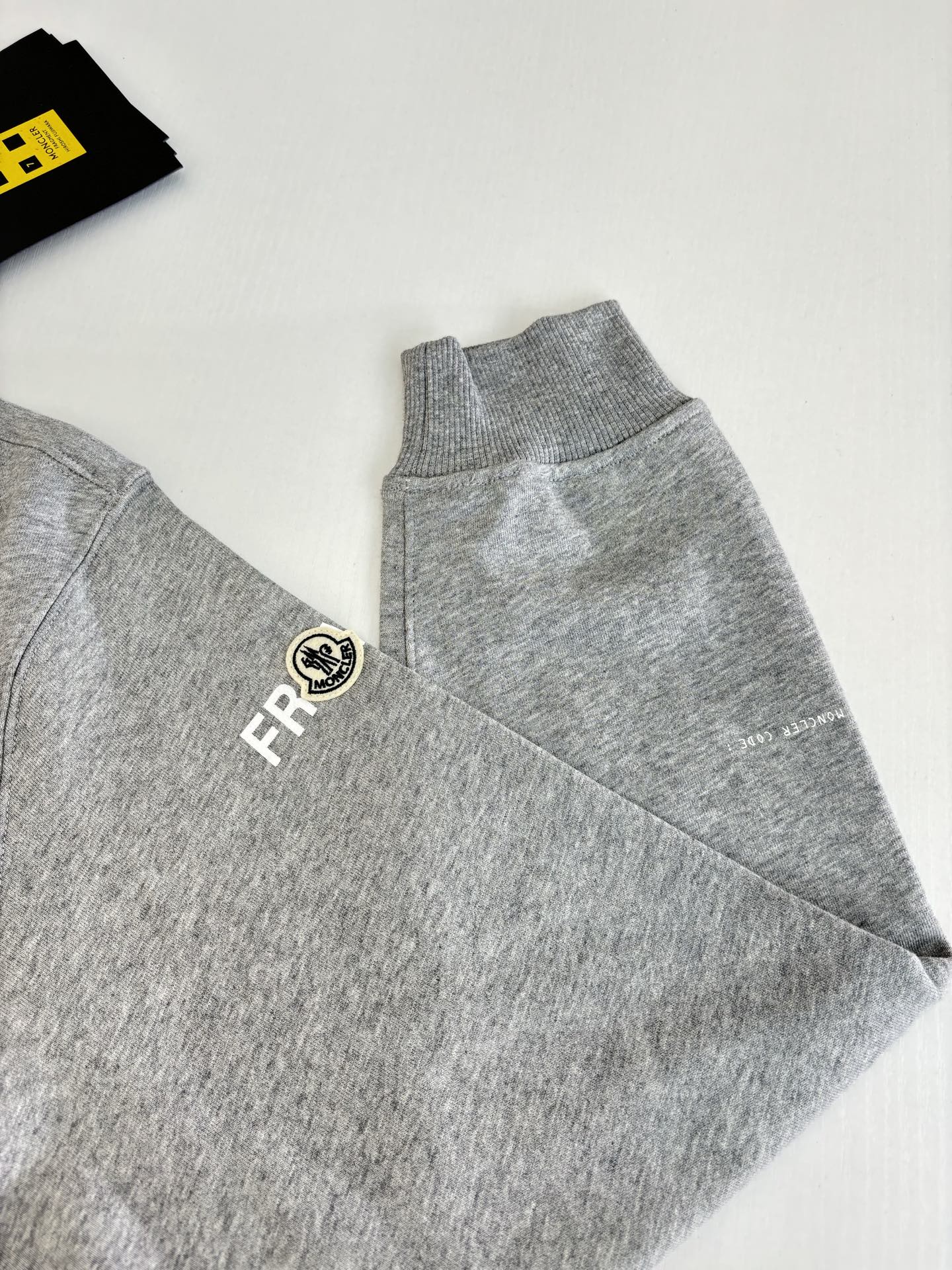 Moncler Unisex Sweatshirt Size S-XL