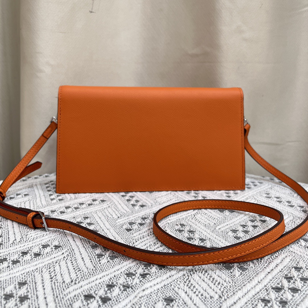 Hermes Elan Shoulder Bags Size 24cm