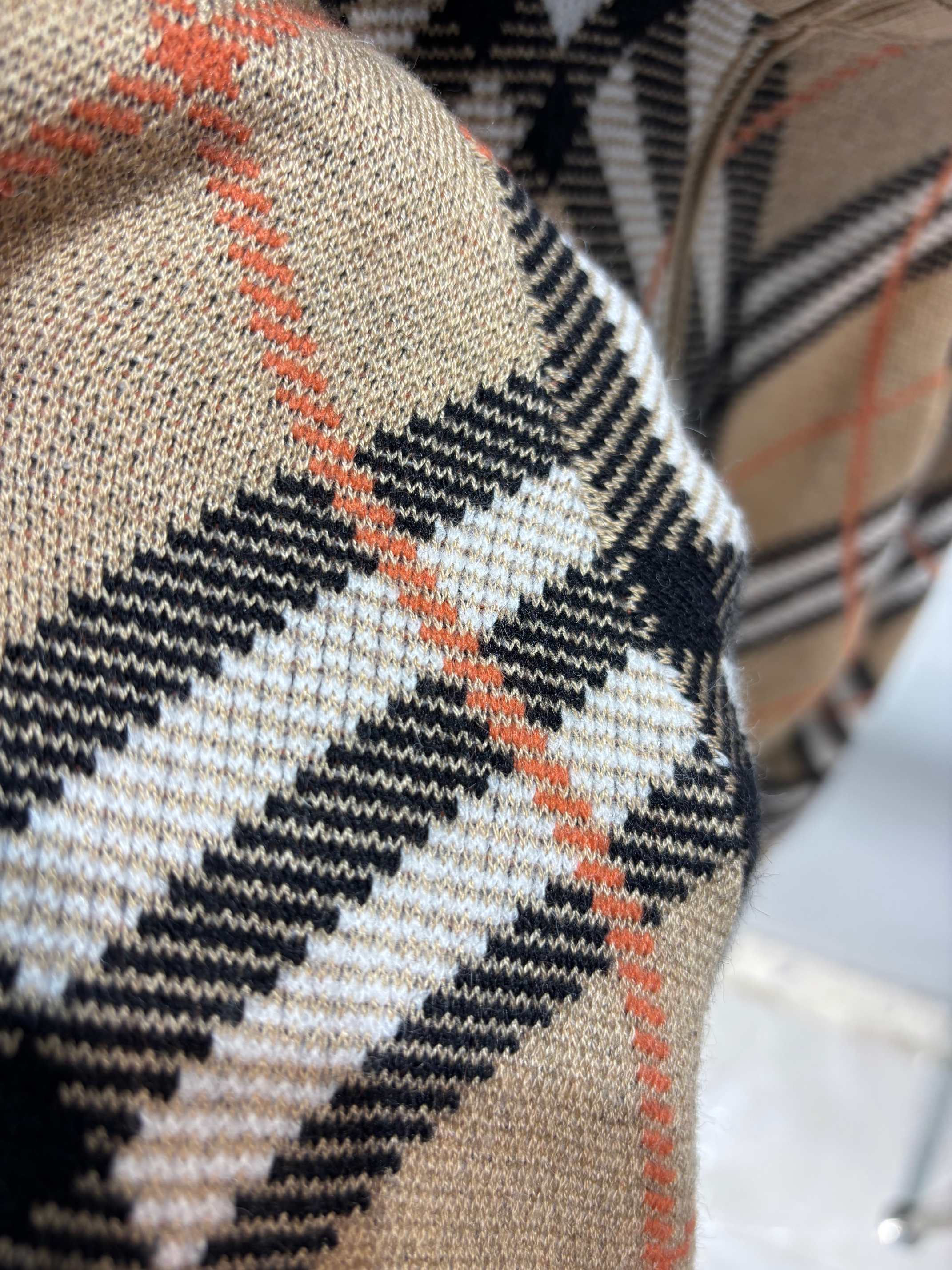 Burberry Unisex Jacket Size S-XL