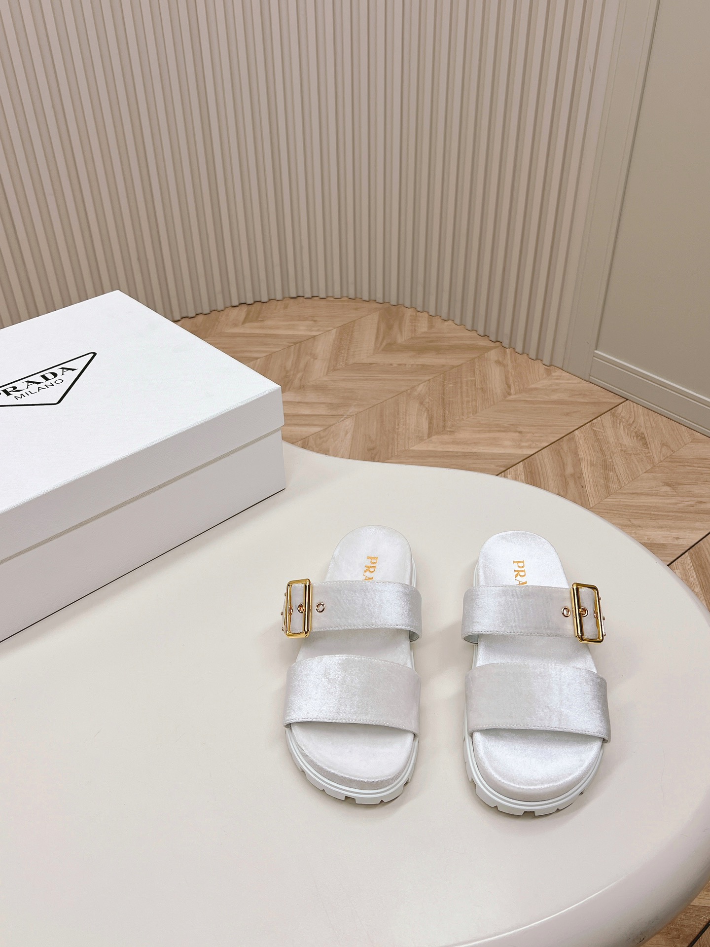 Prada 2024ss Slippers Size 36-40