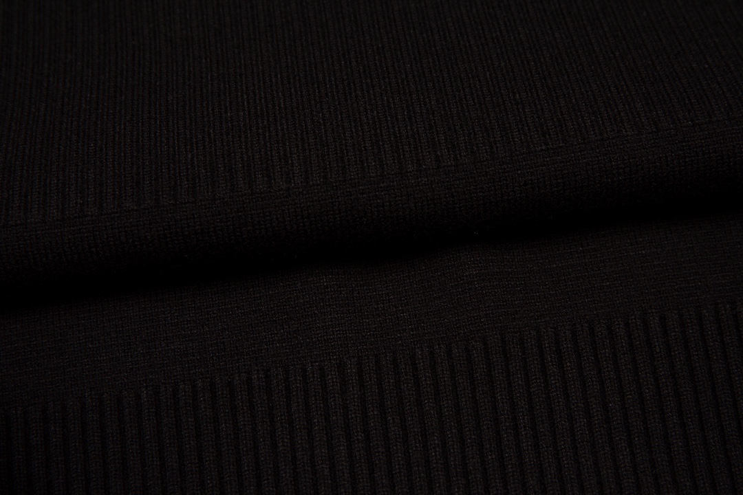 Thom Browne Unisex Sweatshirt Size S-XL