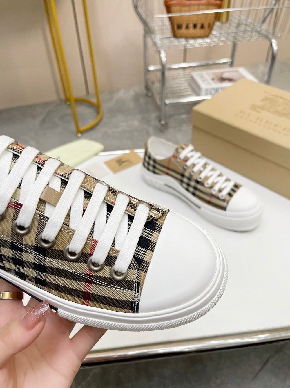 Burberry Sneaker Size 36-45