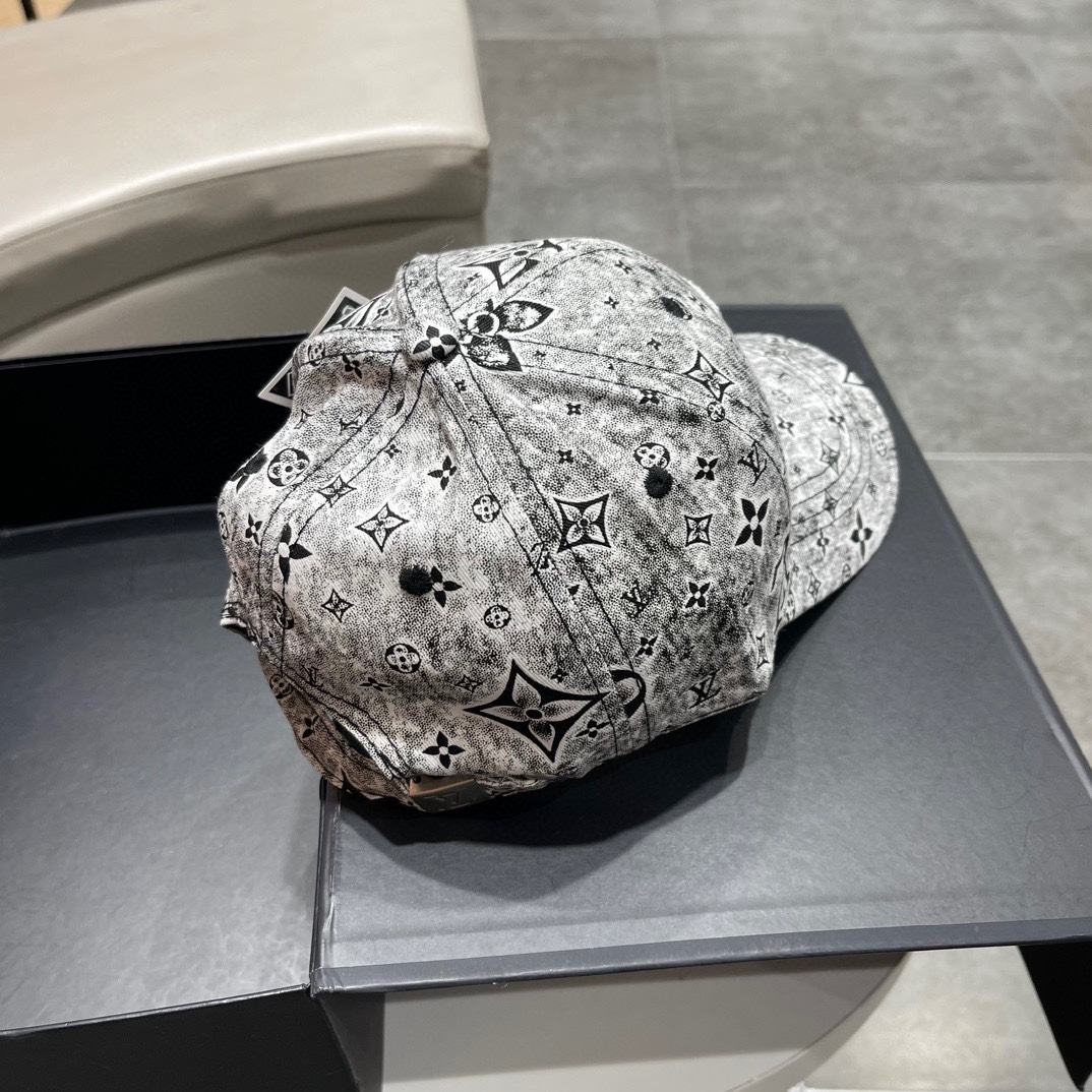 Louis Vuitton Baseball Cap