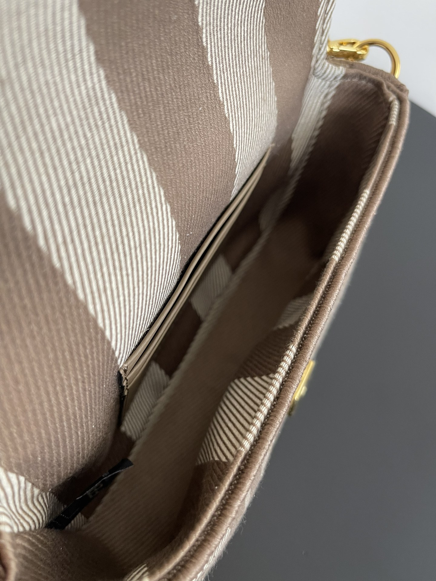 Fendi Baguette Shoulder Bags Small 19*10*4cm