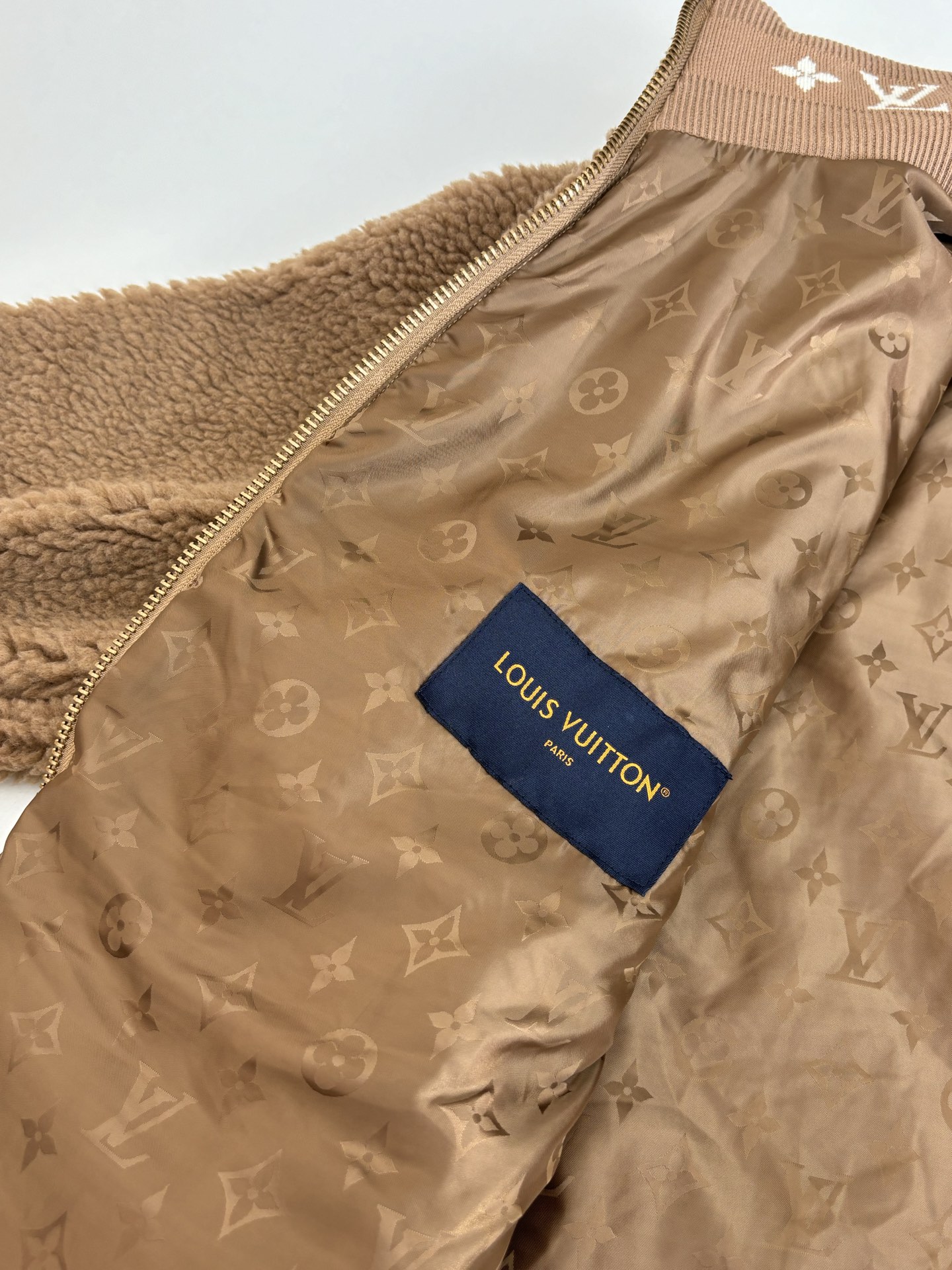 Louis Vuitton Unisex Jacket Size S-XL