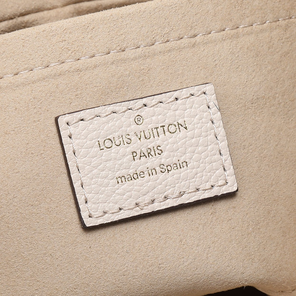 Louis Vuitton M46099 Bagatelle Women Bags Size 22*14*9cm