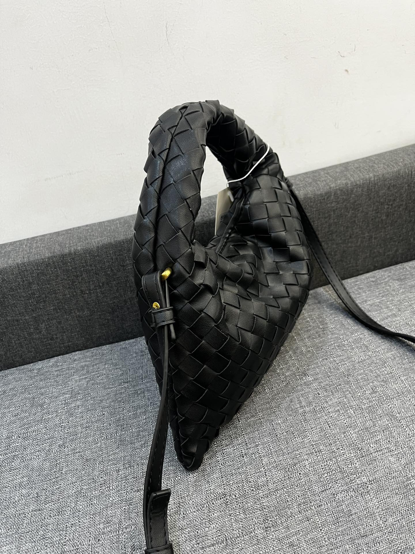 Bottega Veneta HO Shoulder Bags 28*17cm
