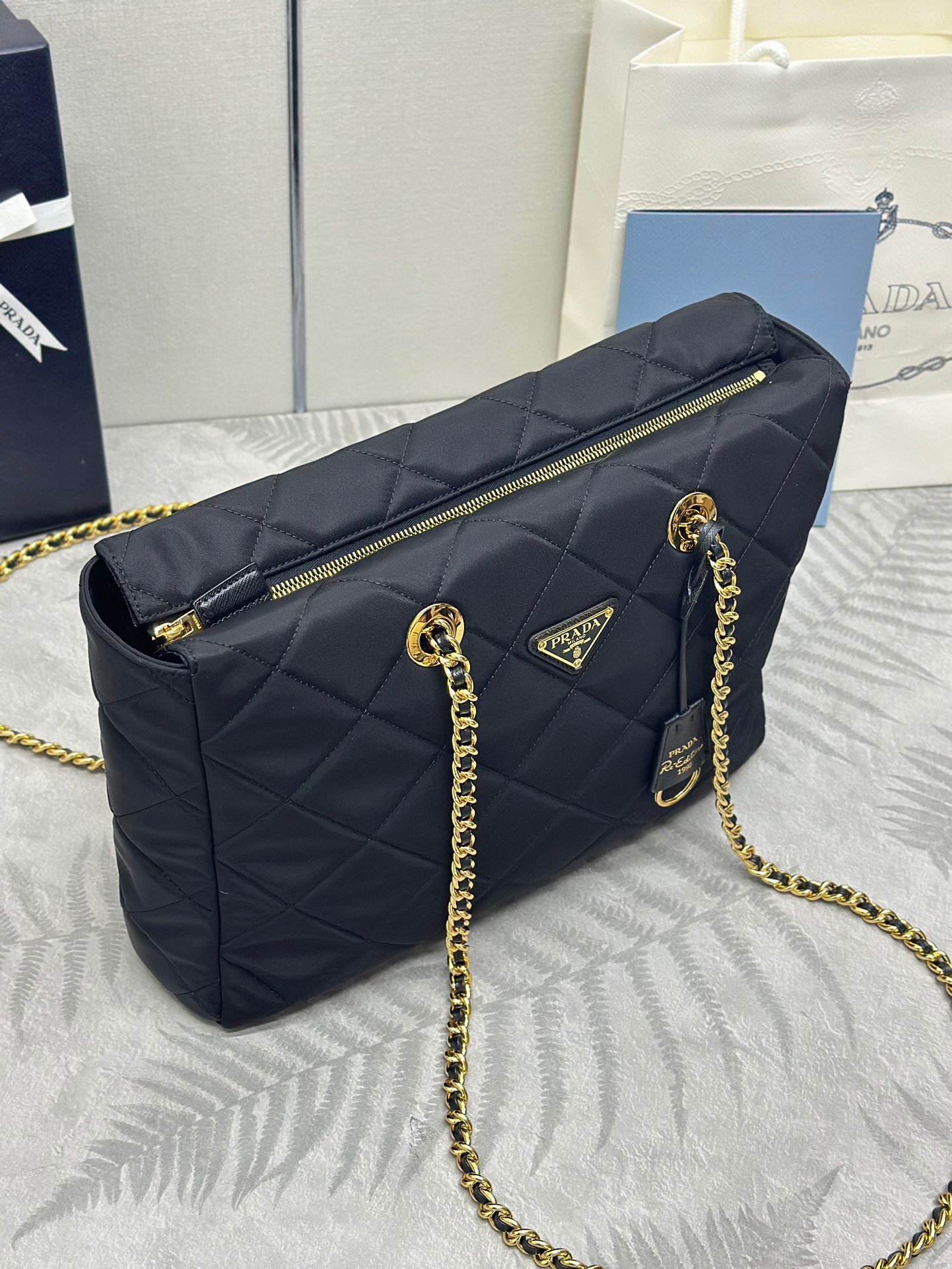 Prada 1BG467 Re-Edition 1995 Chaîne large Re-Nylon bag Size 35*25*9cm