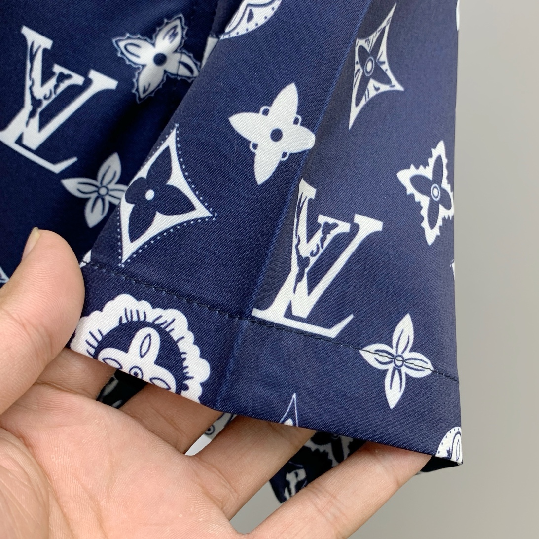 Louis Vuitton Sommeranzug Size M-XXL