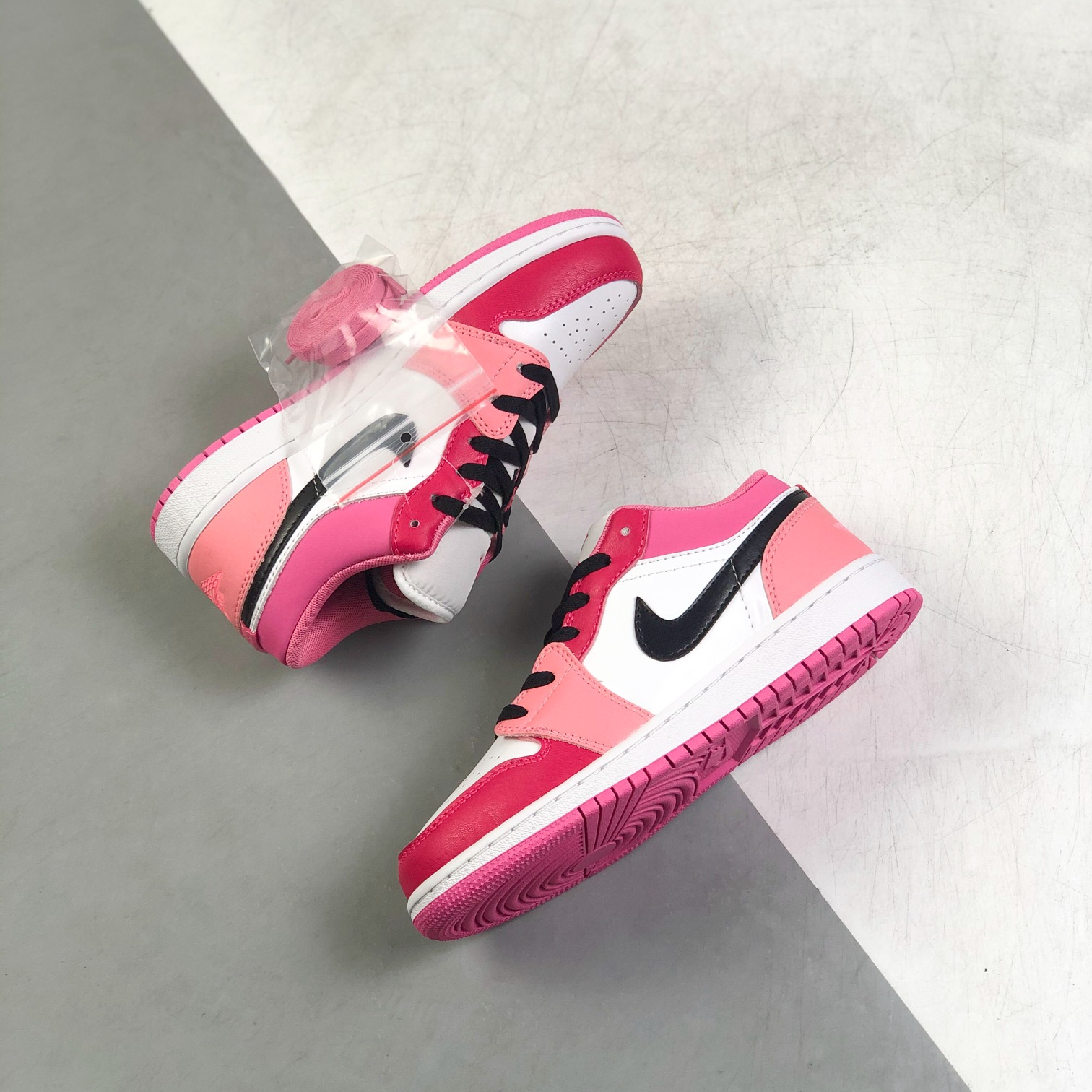 Nike Air Jordan 1 Low Top Sneakers Shoes Gr. 36-39