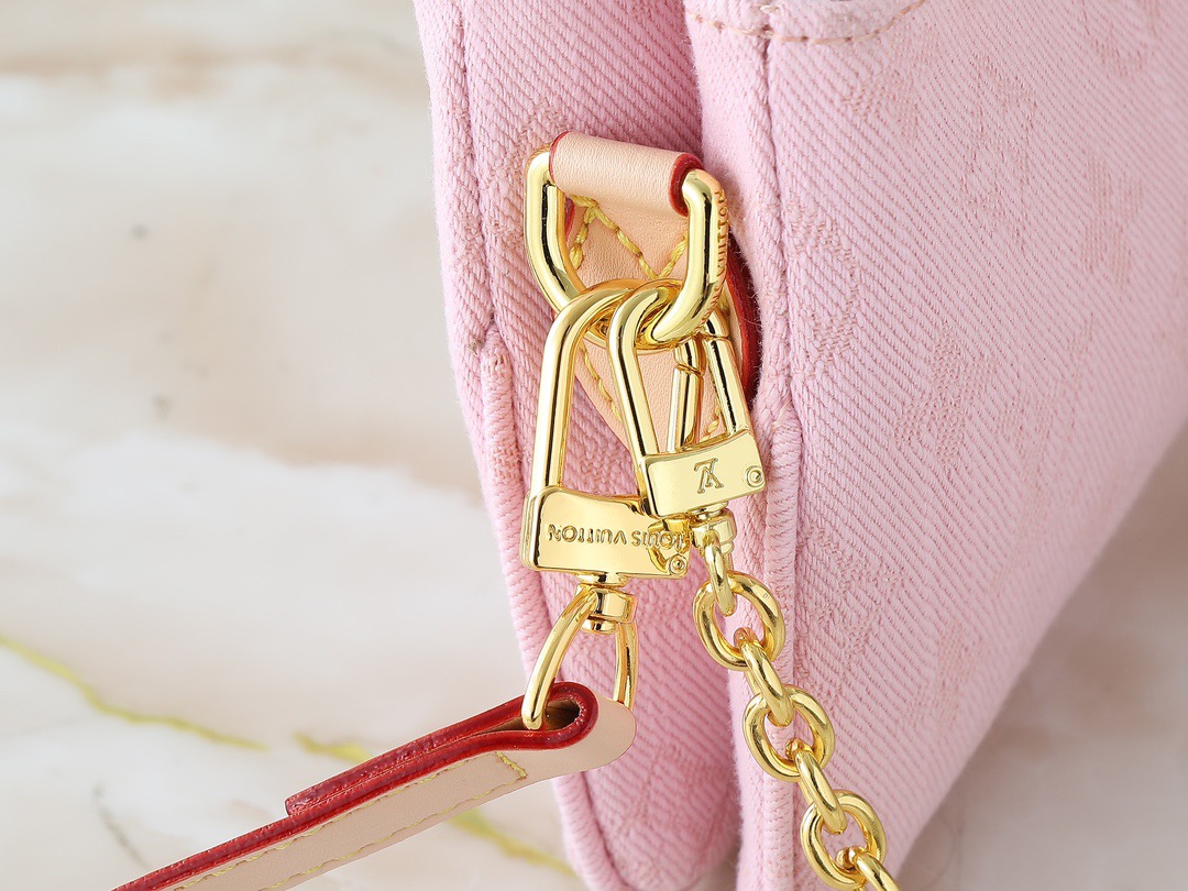 Louis Vuitton M14159 Liv Pochette Denim Cowboy Shoulder Bag Size 24.5*13.5*6.5cm