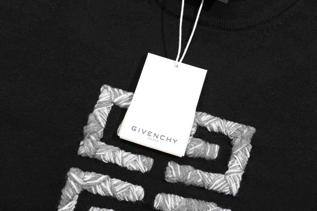 Givenchy Unisex Sweatshirt Size S-L