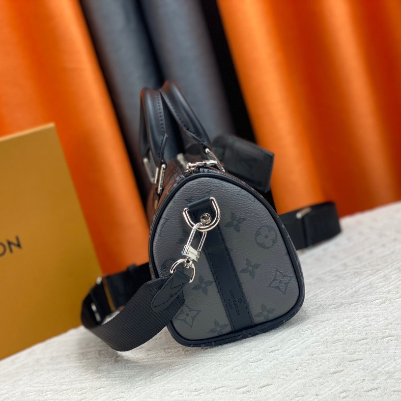 Louis Vuitton Keepall Bandoulière 25 Bags for Men