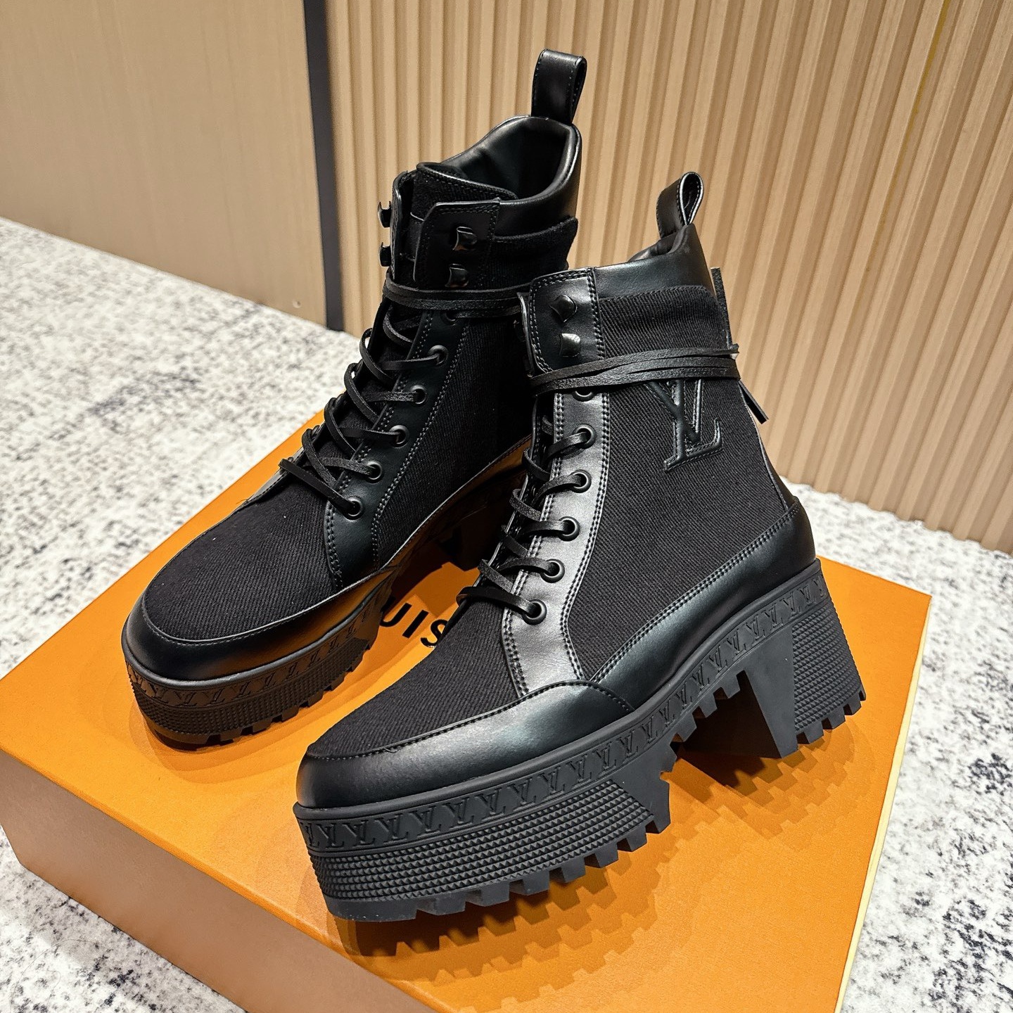 Louis Vuitton Women Boots Size 35-41