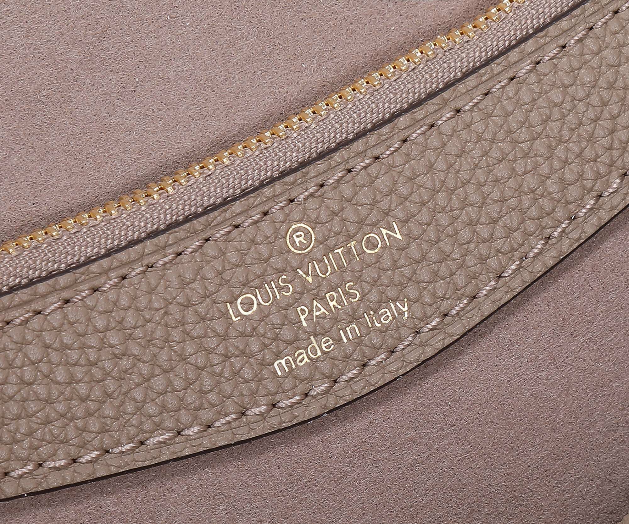 Louis Vuitton M46583 Diane Women Bags Size 23*16*8.5cm