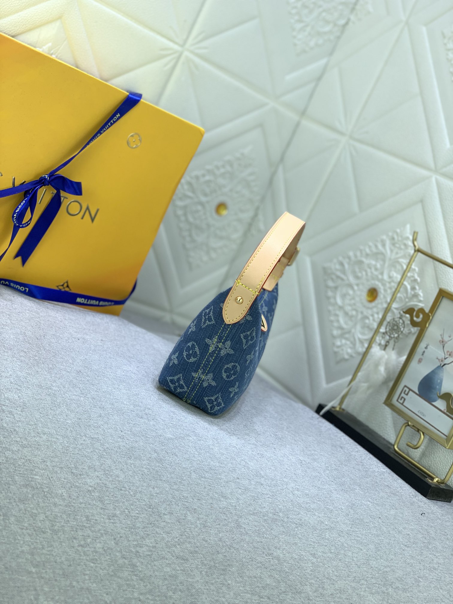 Louis Vuitton M82949 Hills Pochette Monogram Denim Denim Cowboy Shoulder Bags Size 20.5*6*16cm