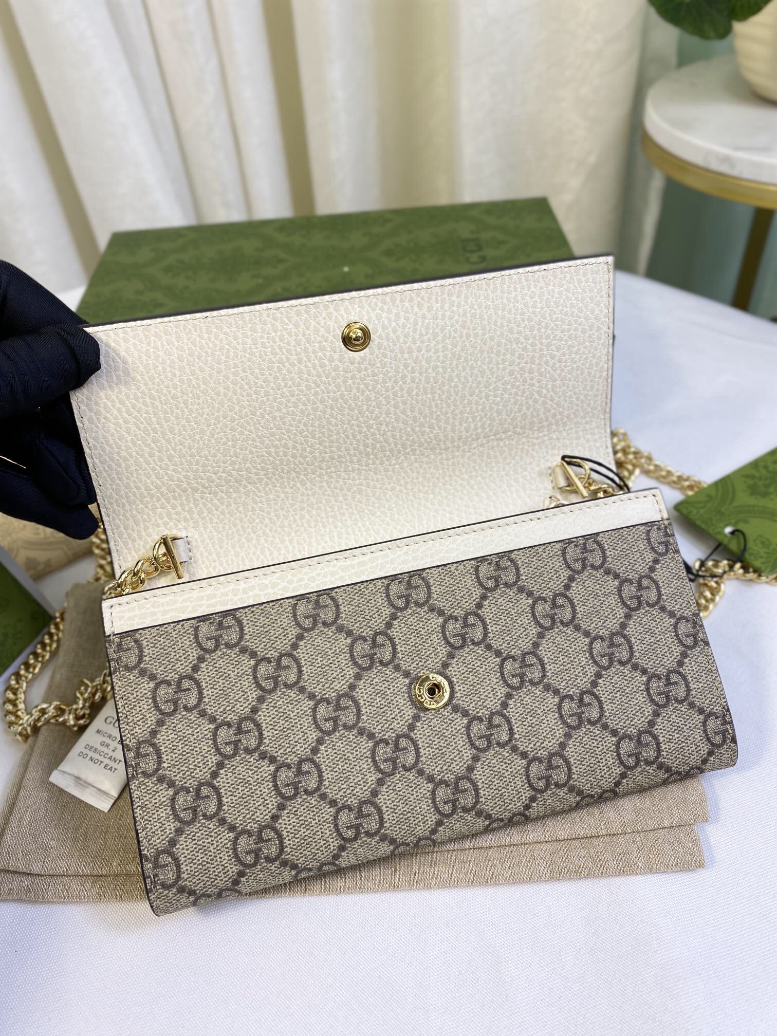 Gucci Chain Shoulder Bags Size 19*10*3cm