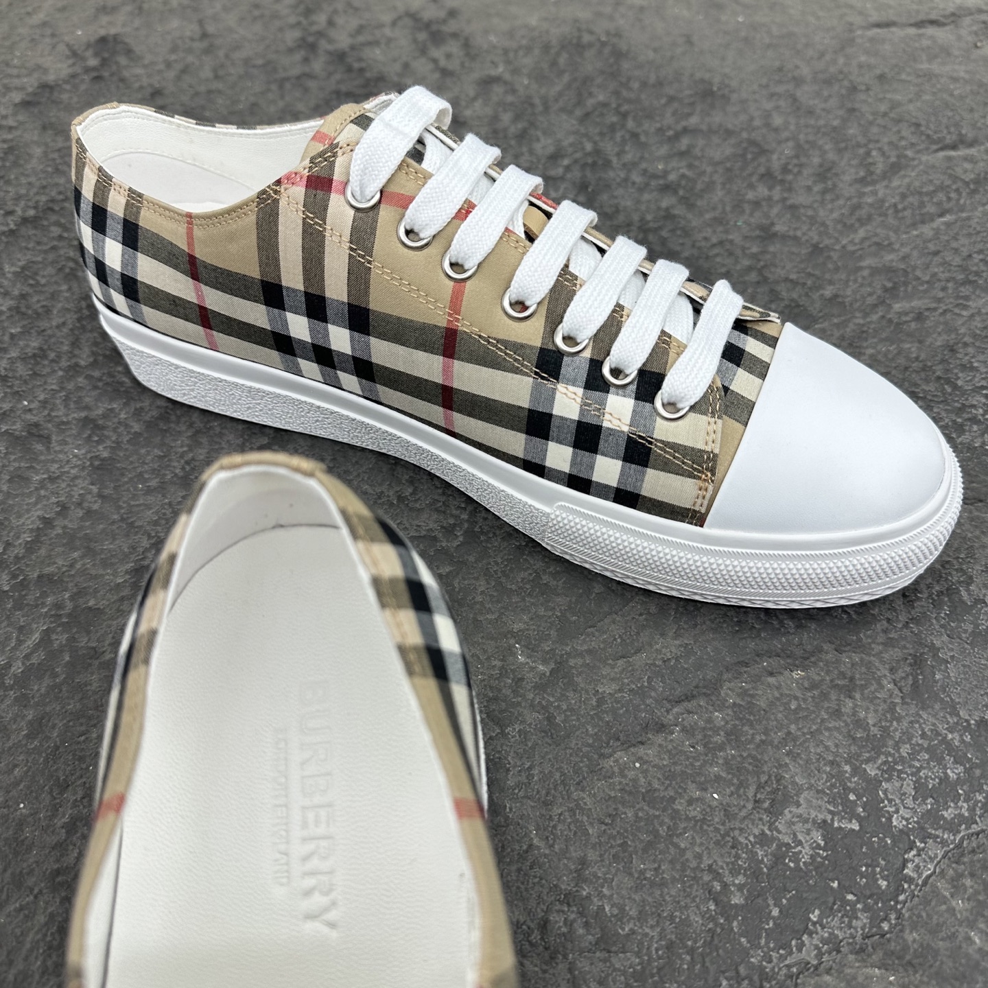 Burberry Sneaker Size 36-46