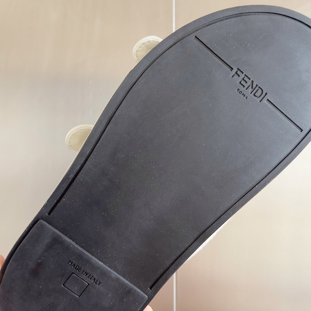 Fendi Slippers Size 36-41