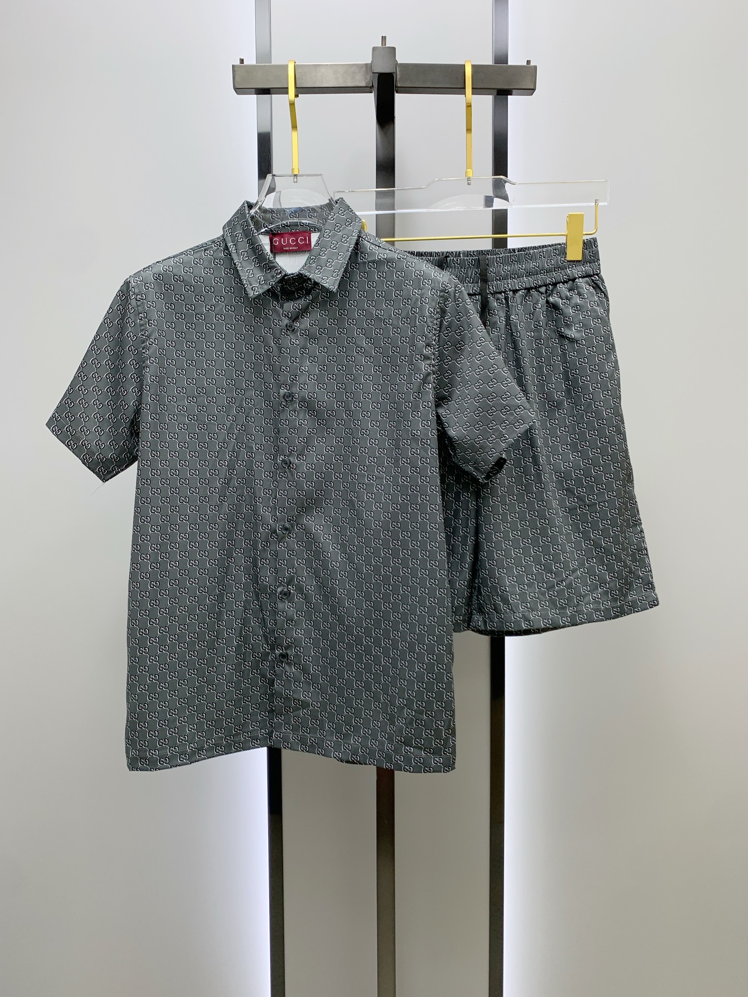 Gucci Sommeranzug Size M-XXL