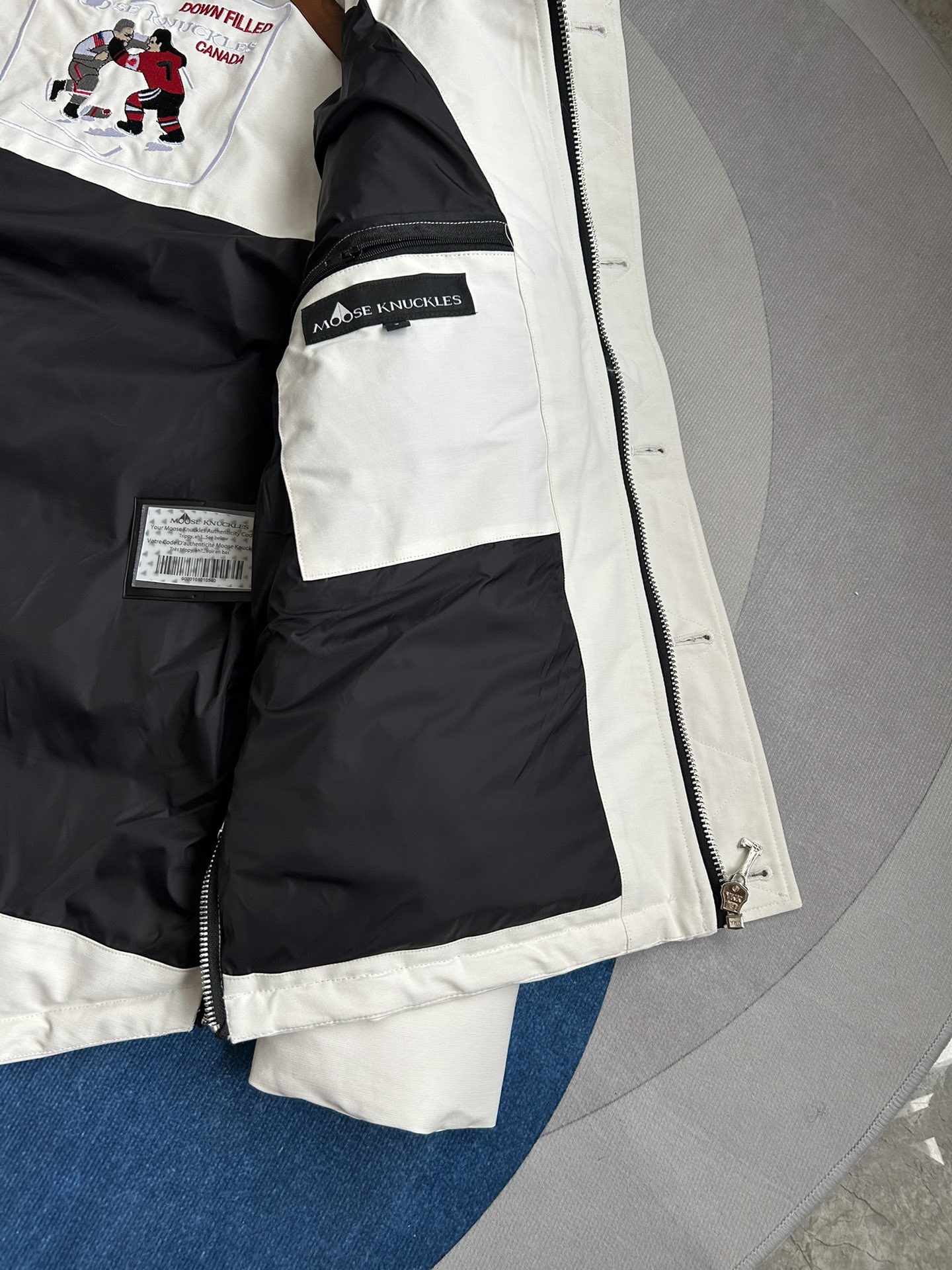 Moose Knuckles 06 Men Winter Jacket Size S-XXL White