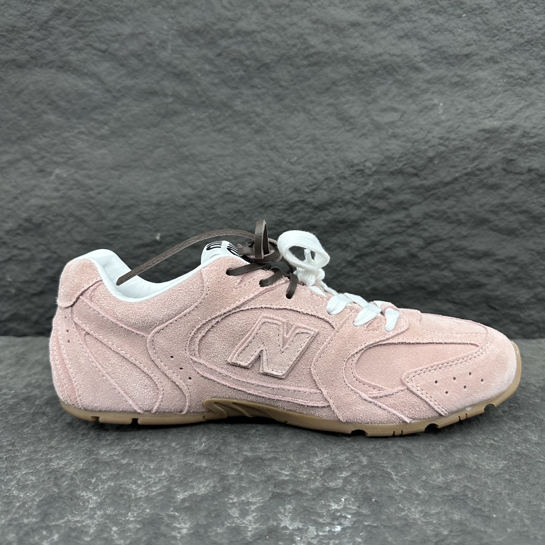MiuMiu x New Balance Sneaker Size 35-46