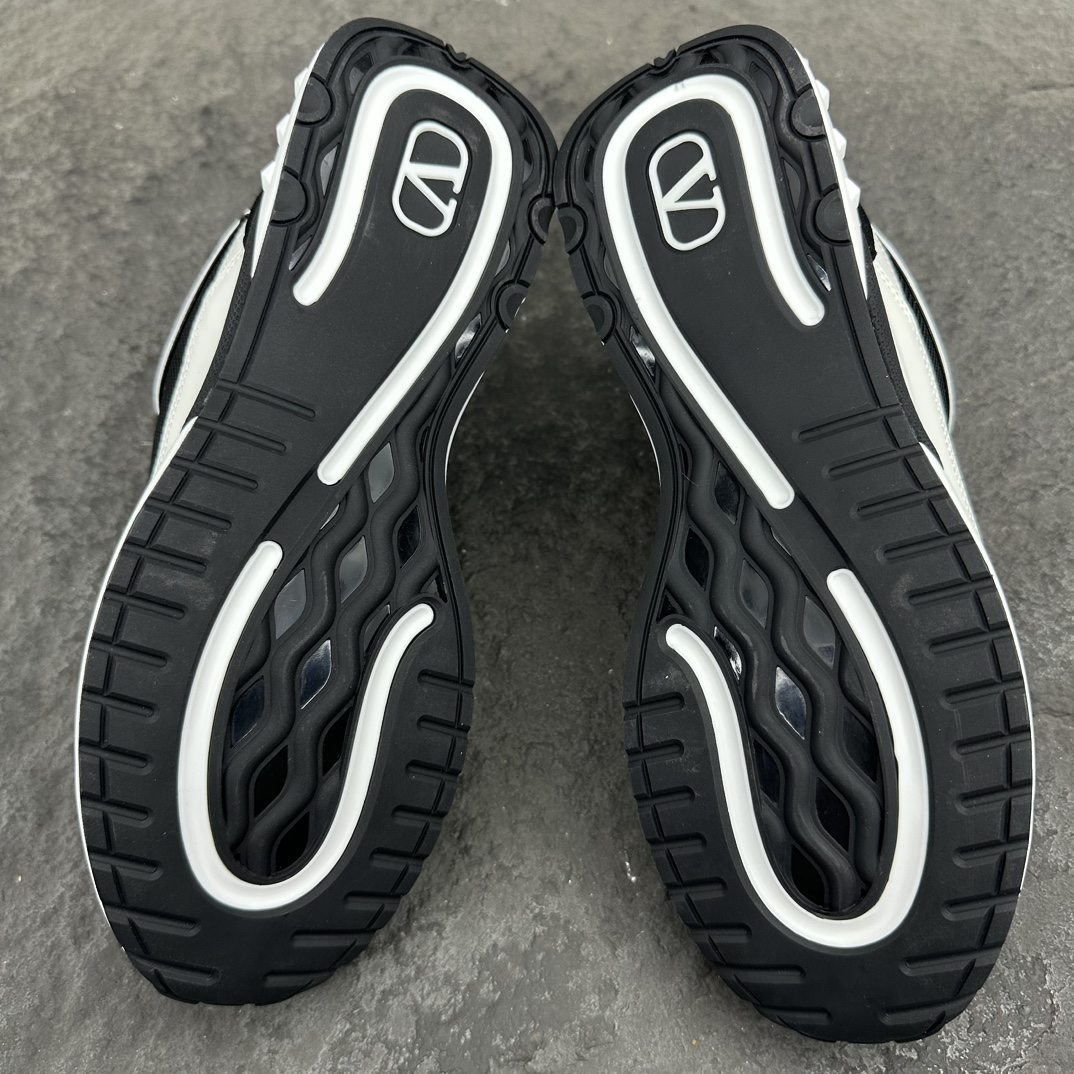 Valentino Men New Sneaker Size 40-45