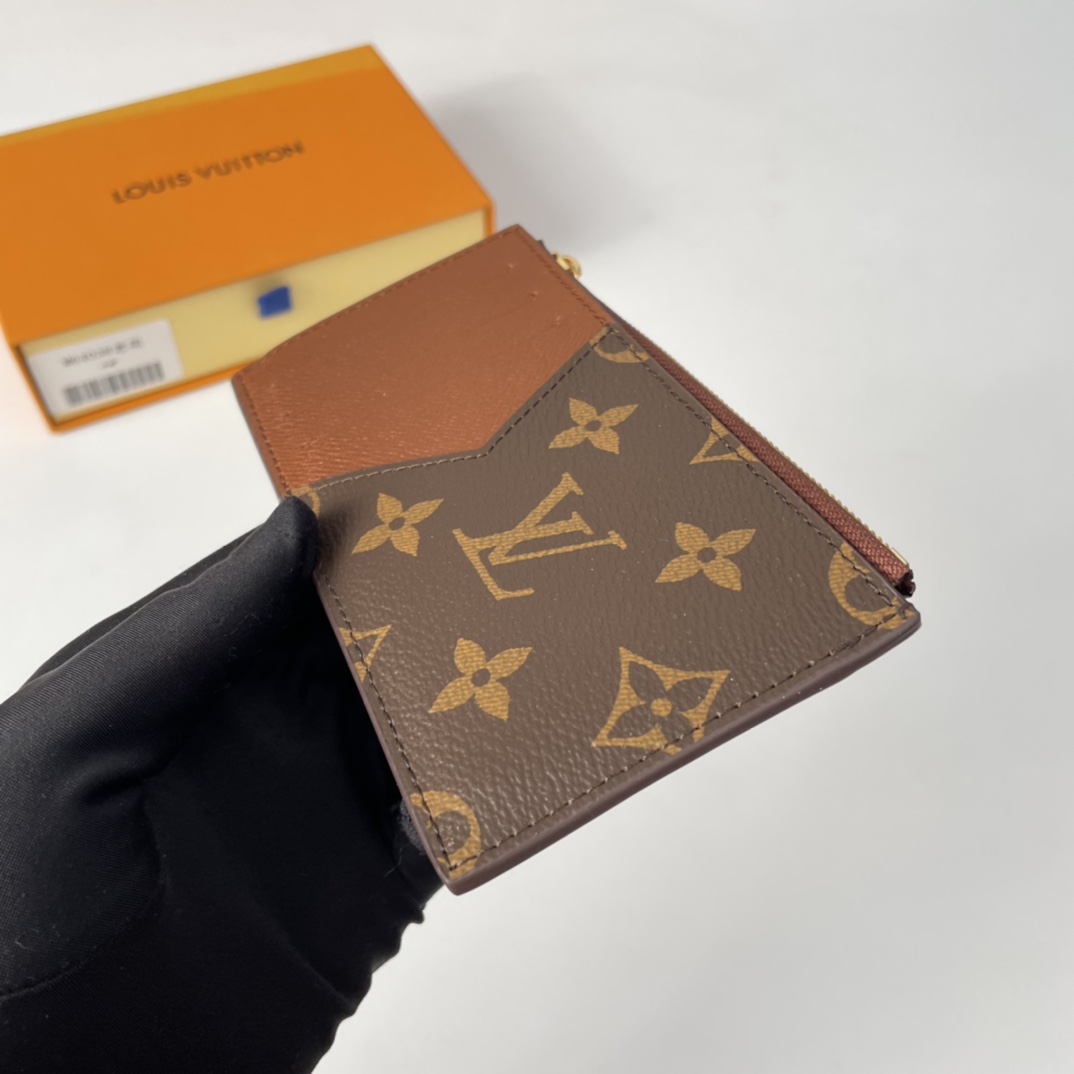 Louis Vuitton M64038 Card Holder Size 14*8cm