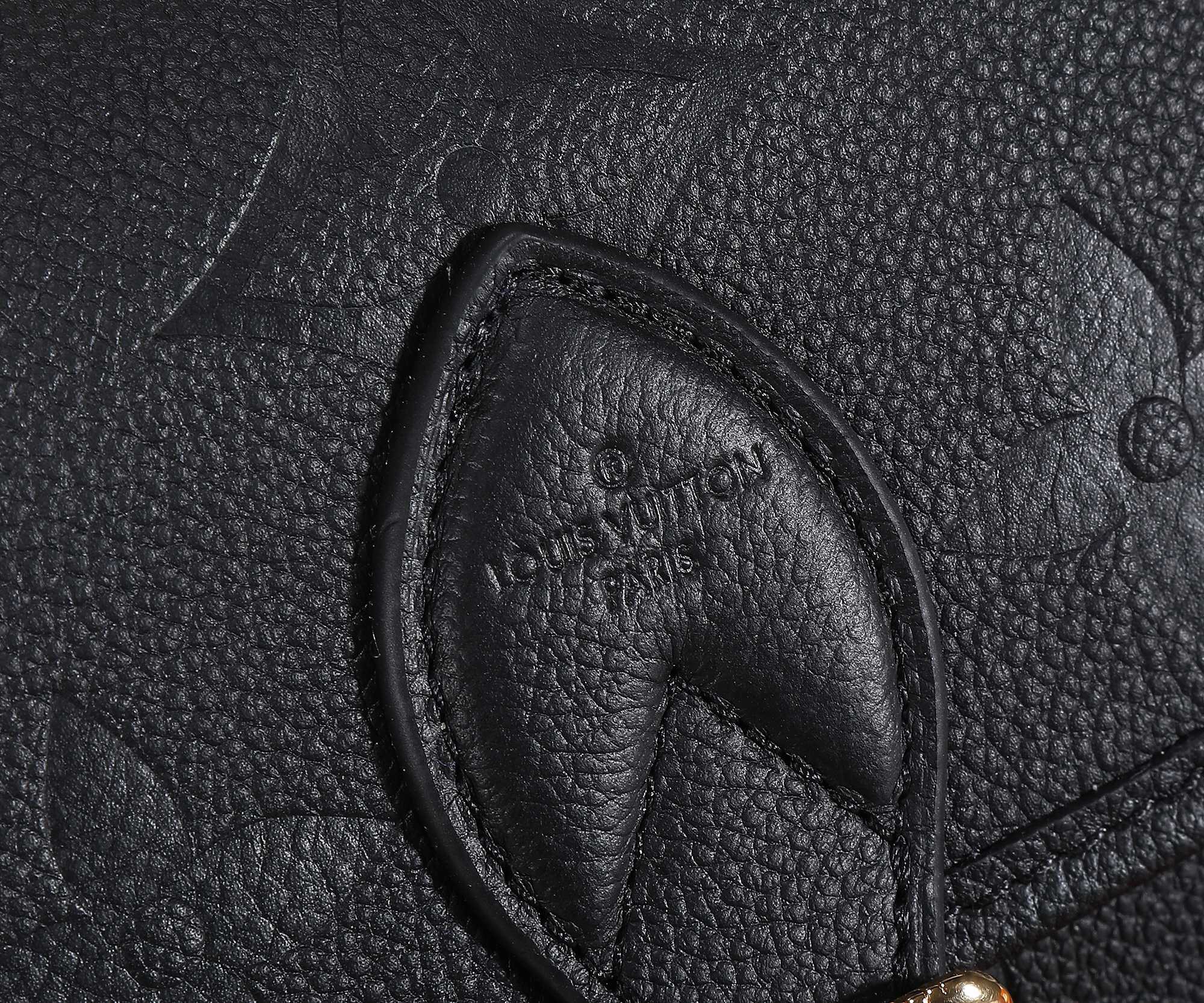 Louis Vuitton M46386 Diane Women Bags Size 24*15*9cm