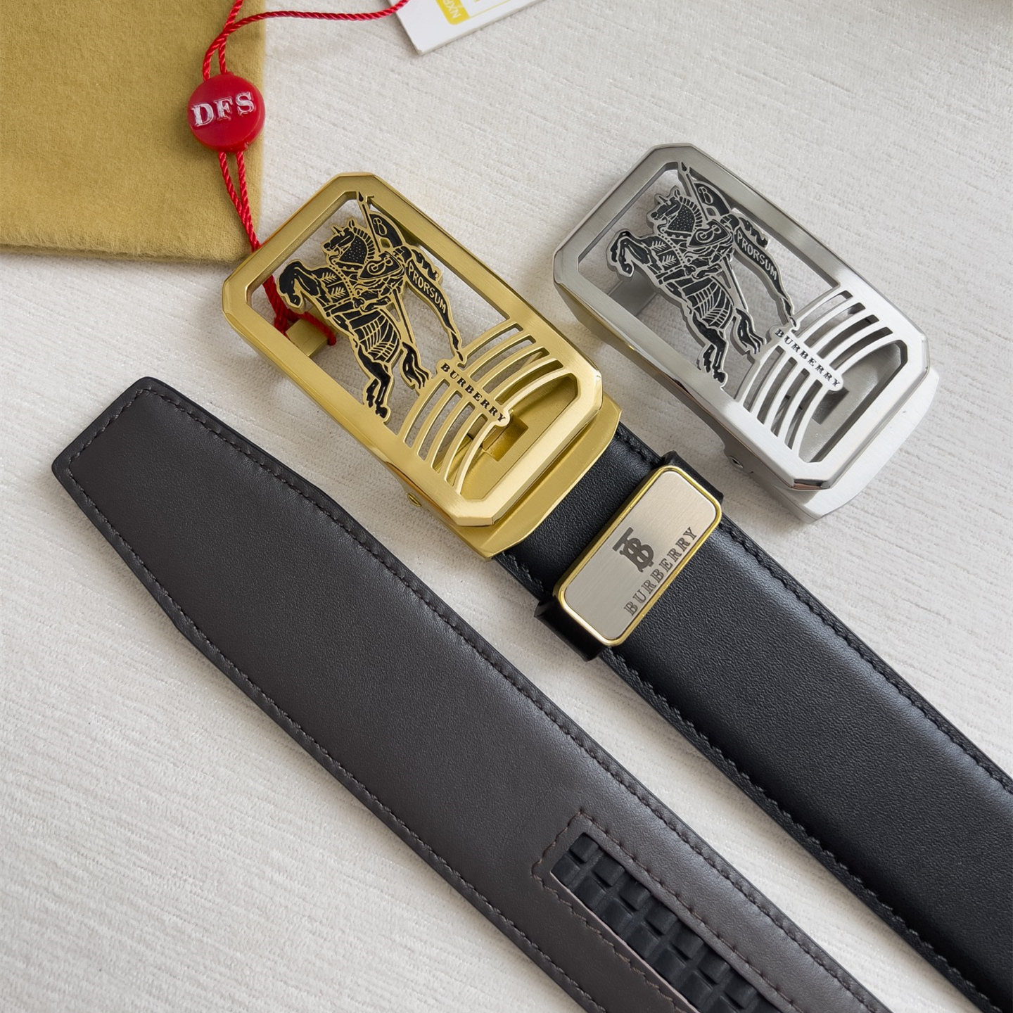 Burberry Men Belt Width 3.5cm