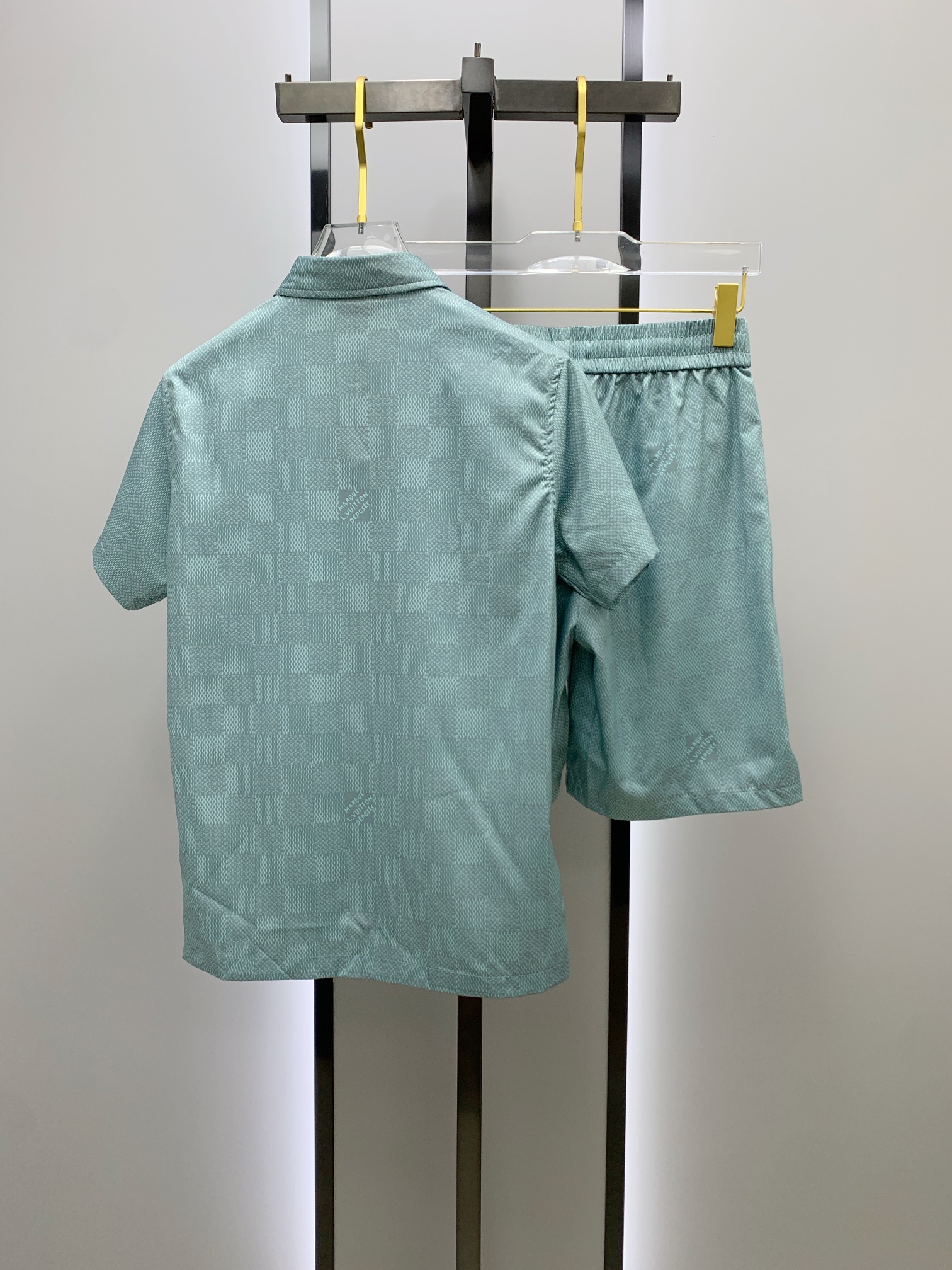 Louis Vuitton Sommeranzug Size M-XXL