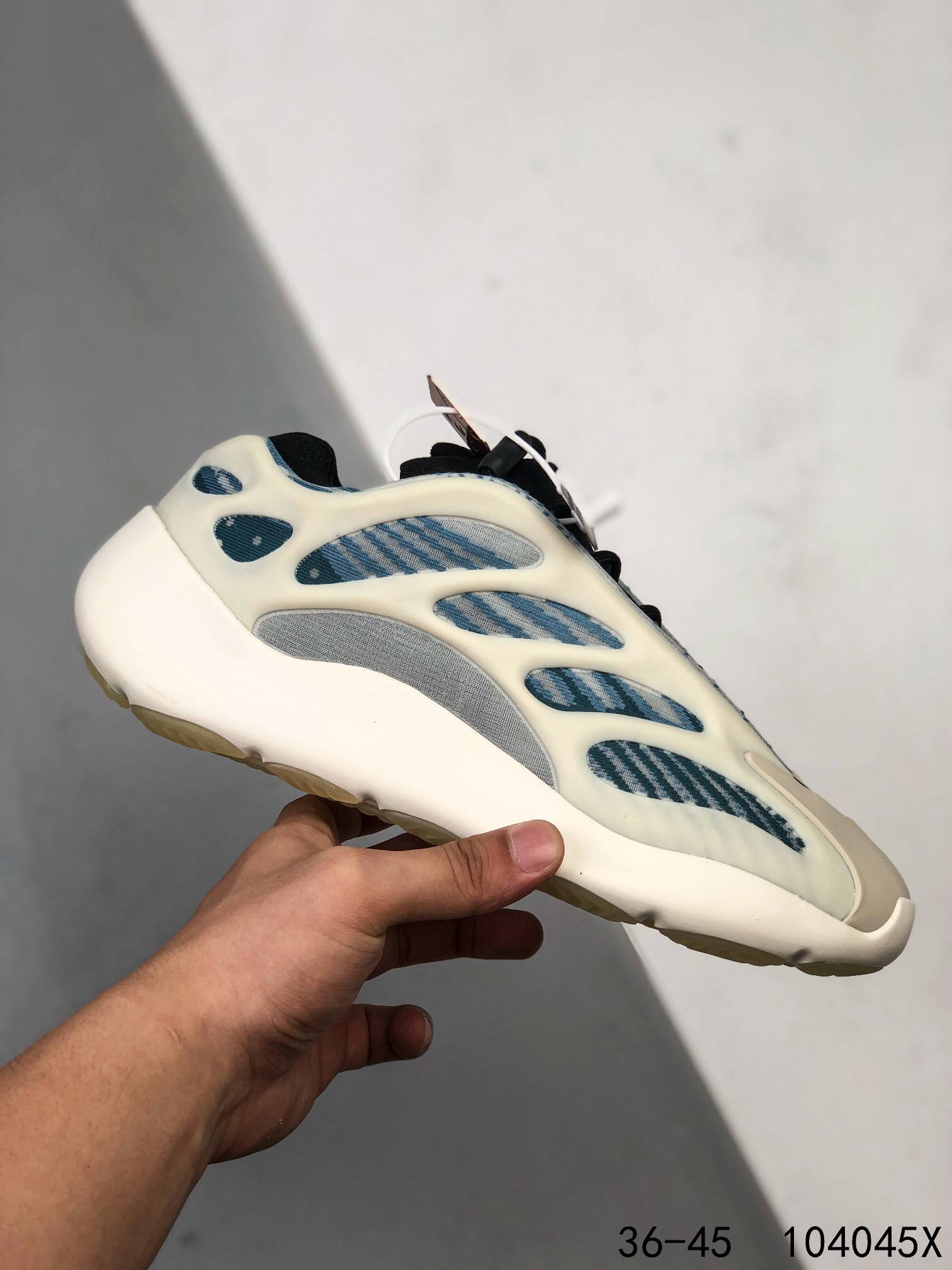 Yeezy 700 V3 Mens/Women's Sneakers Shoes 36 - 45