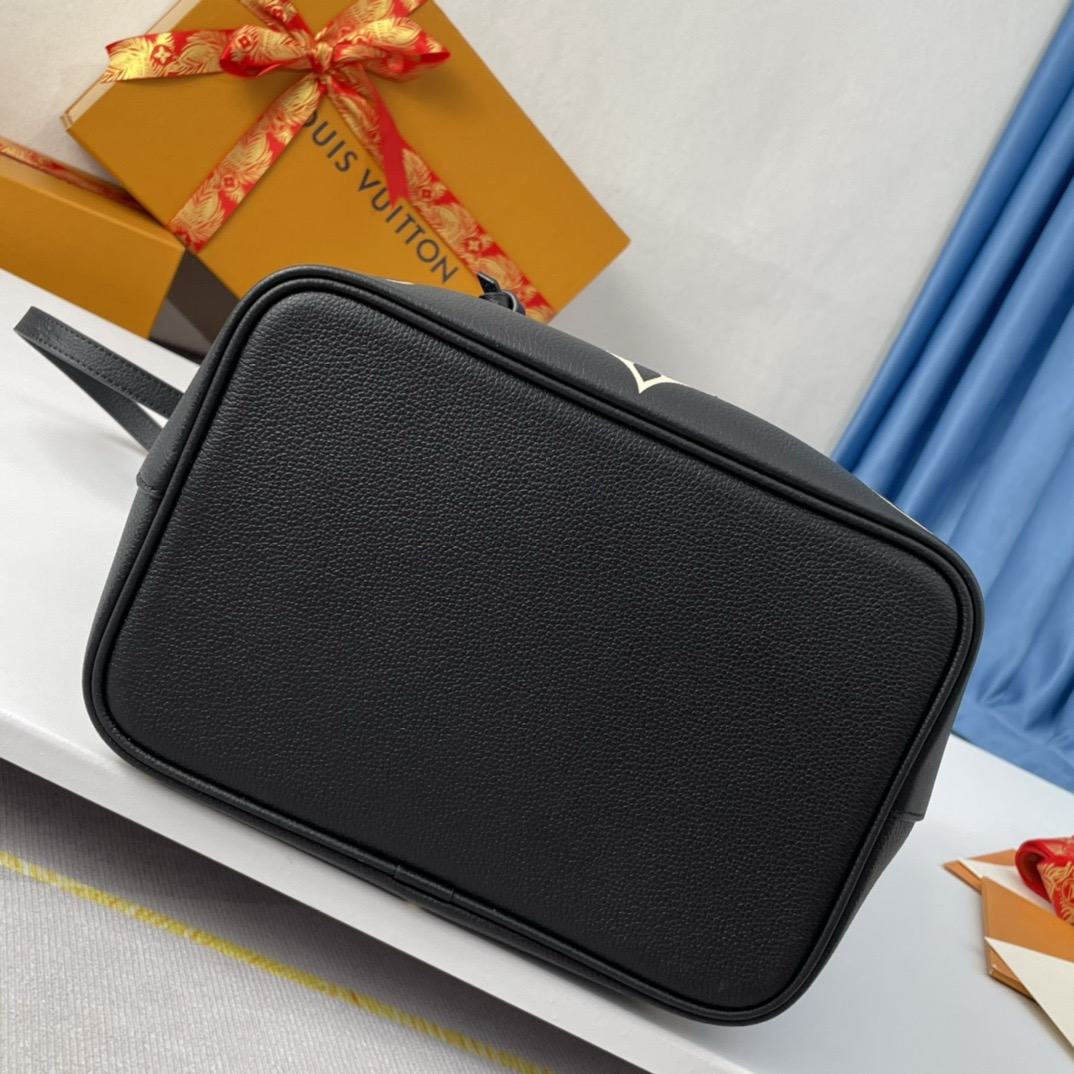 Louis Vuitton M45497 NoéNoé MM Shoulder Bag Size 26*26*17.5cm