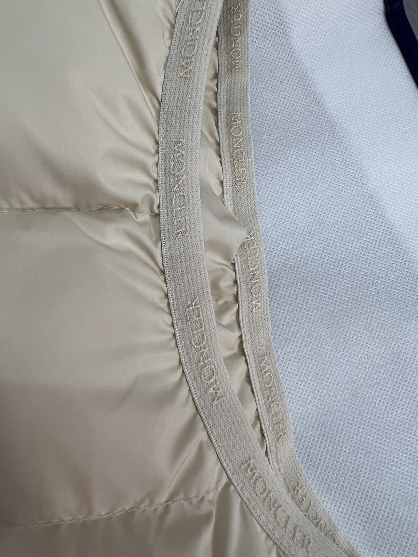 Moncler Contrin Winter Vest Size 1-5